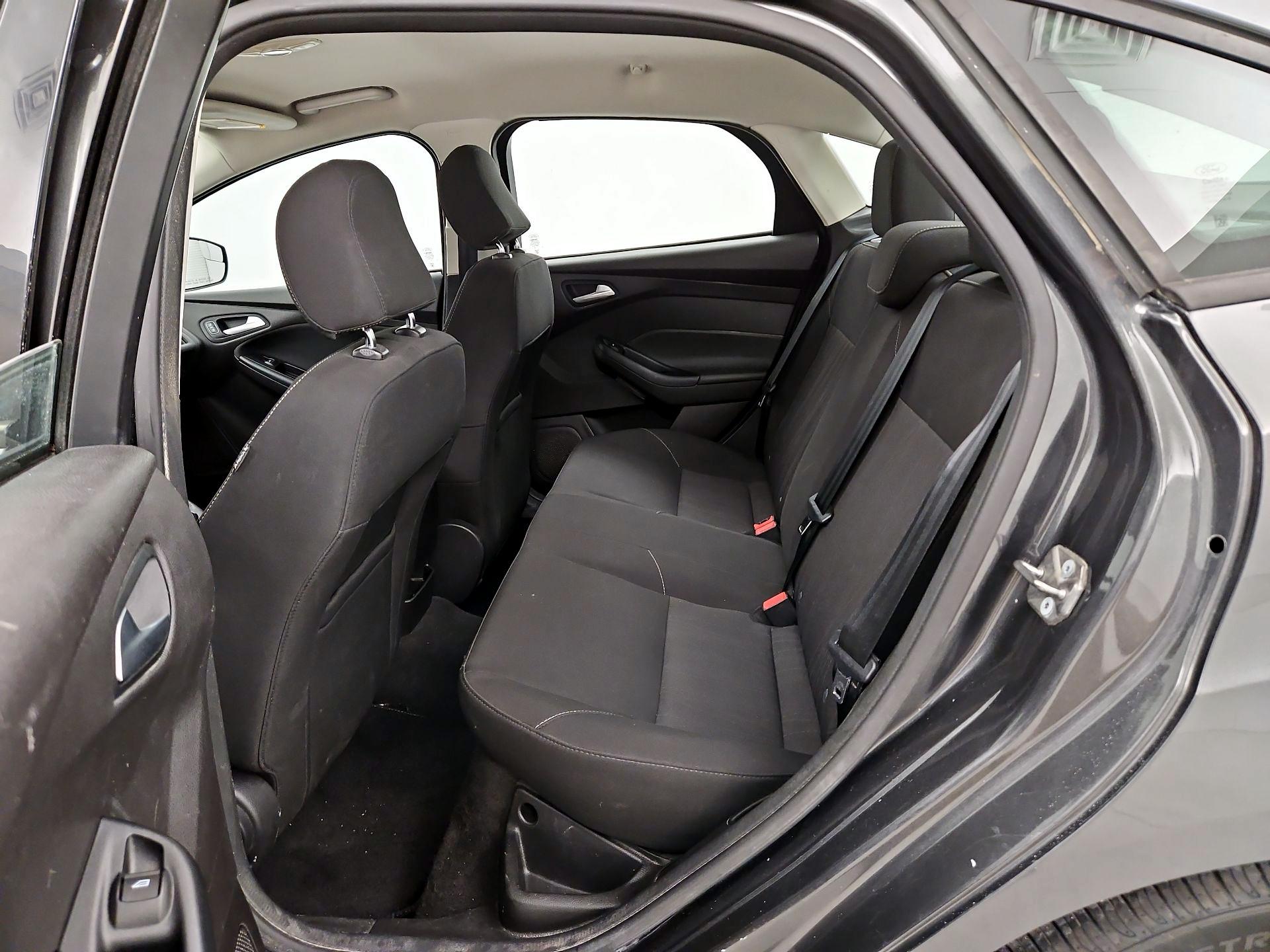 Thumbnail: 2017 Ford Focus - 19