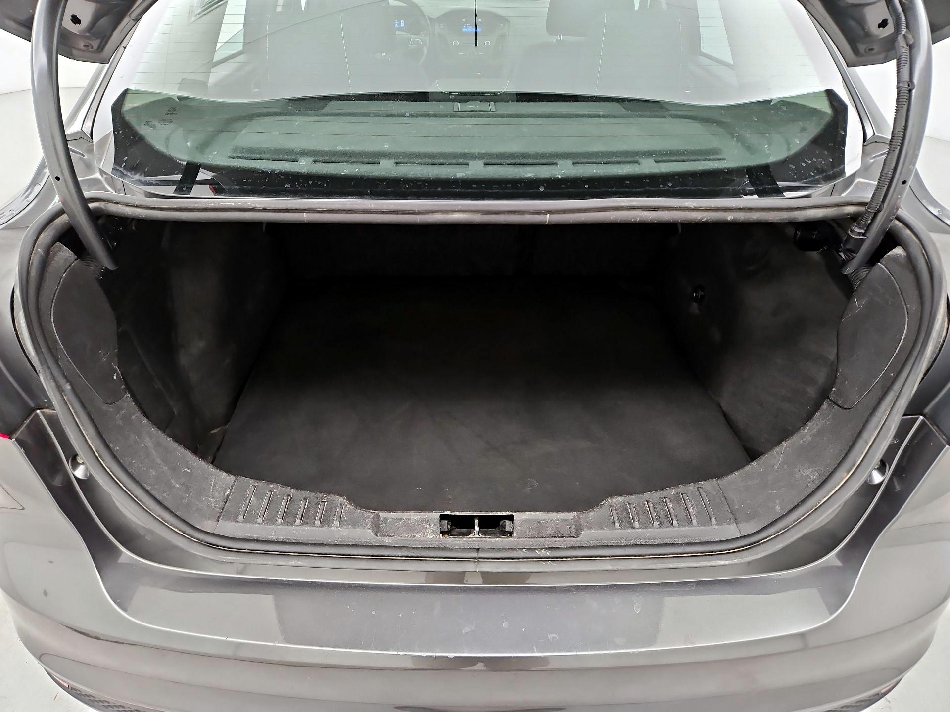 Thumbnail: 2017 Ford Focus - 20