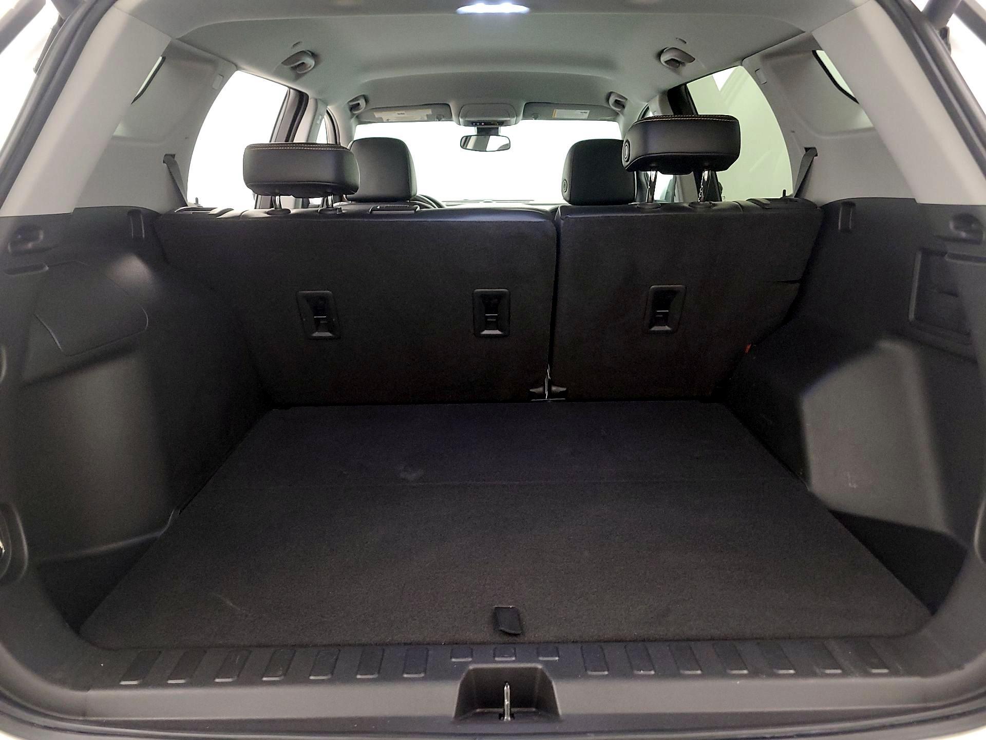 Thumbnail: 2020 GMC Terrain - 20