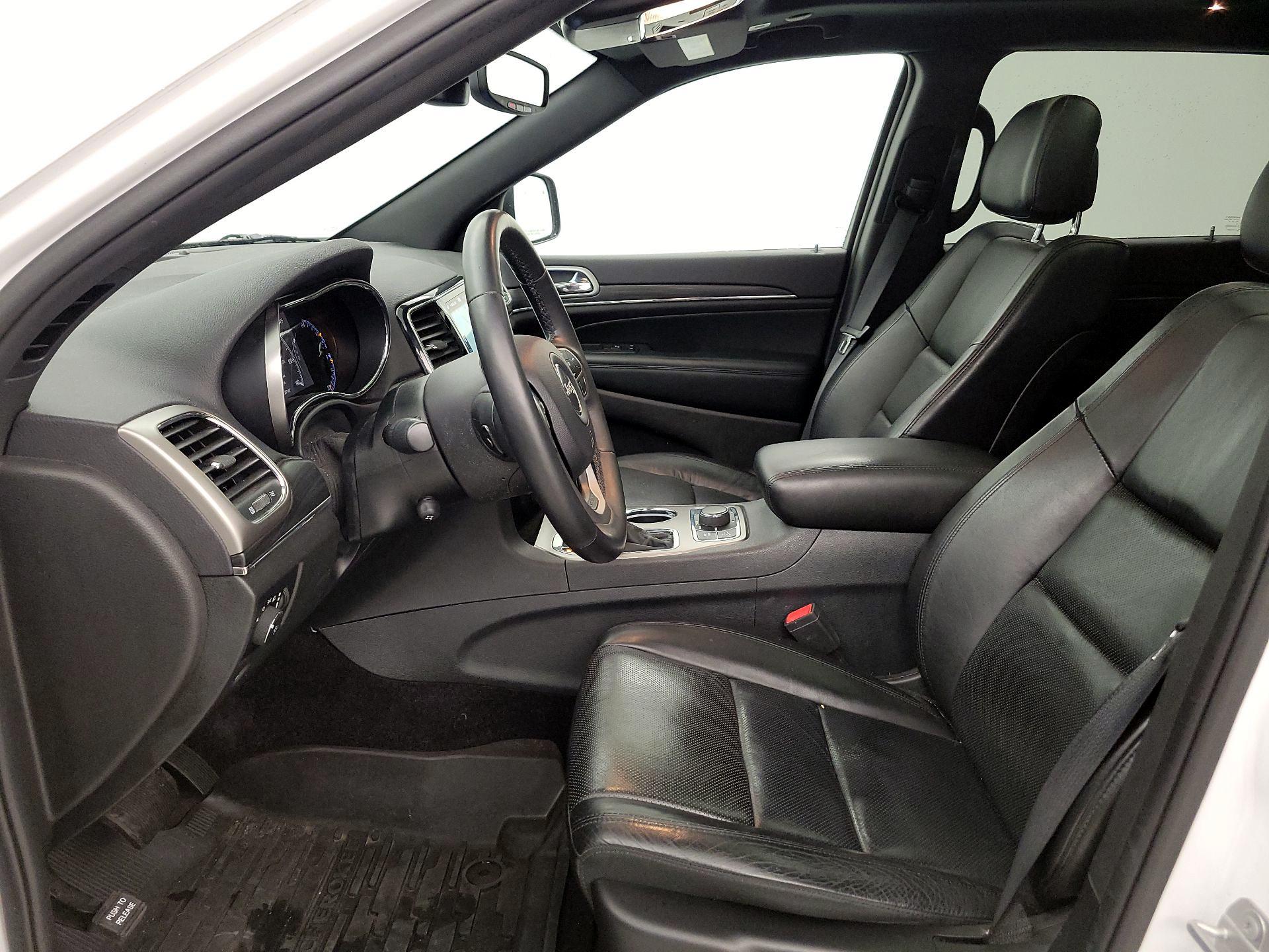 Thumbnail: 2019 Jeep Grand Cherokee - 11