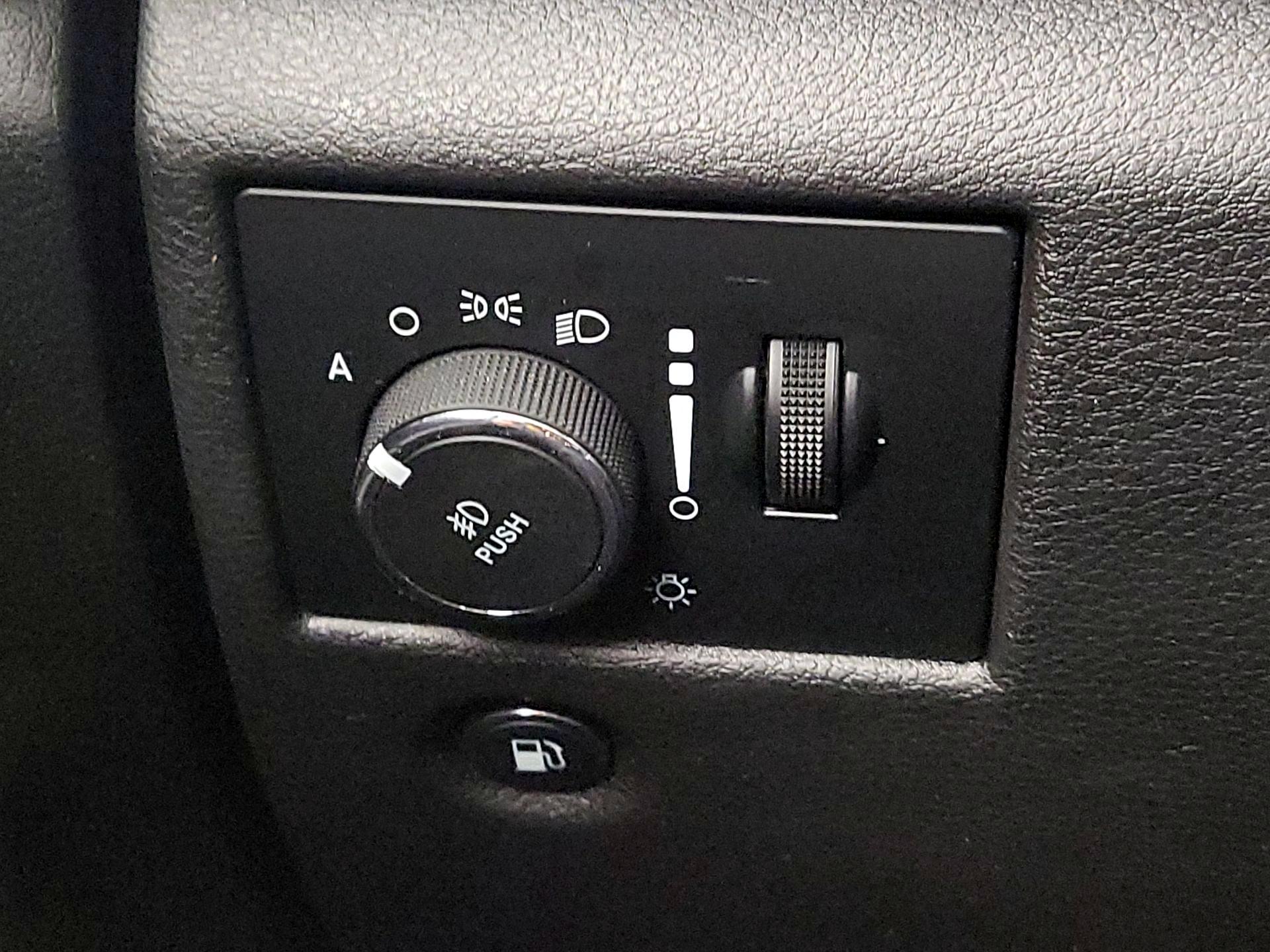 Thumbnail: 2019 Jeep Grand Cherokee - 13