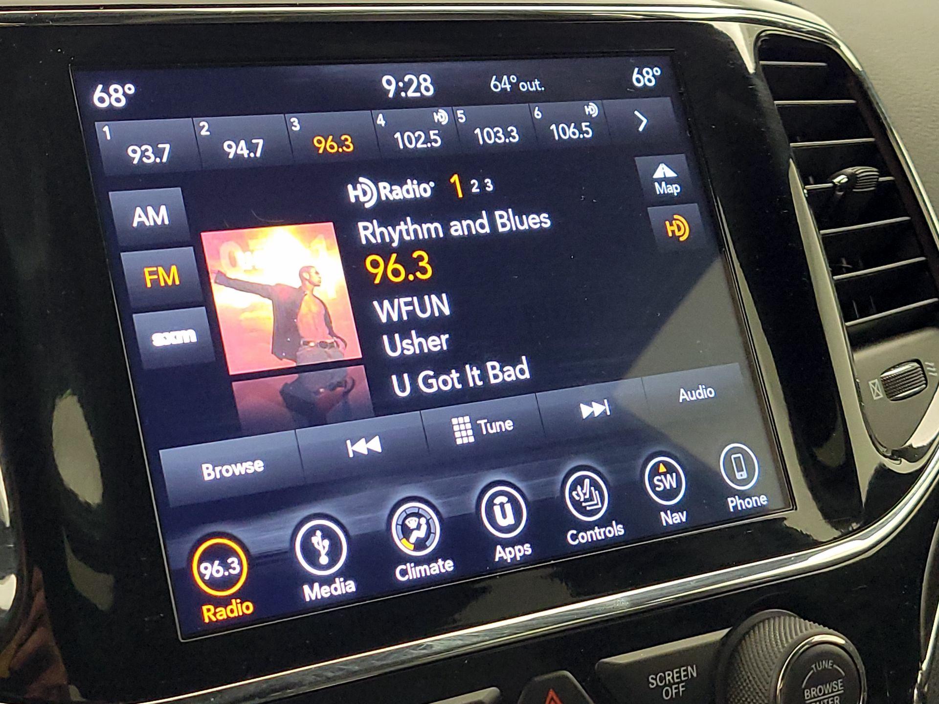 Thumbnail: 2019 Jeep Grand Cherokee - 16