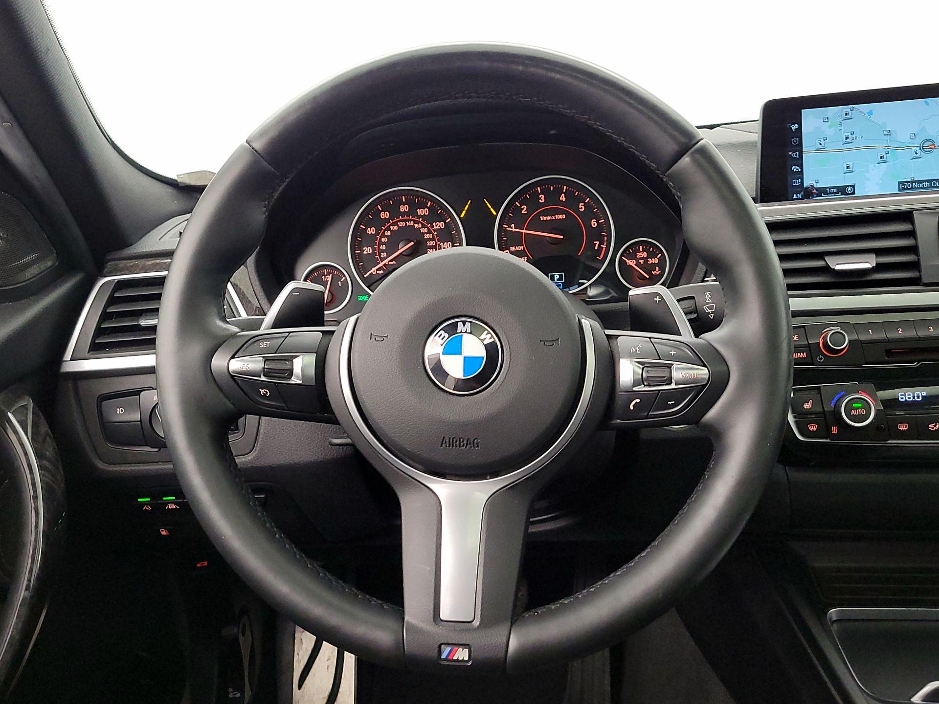 Thumbnail: 2017 BMW 3 Series - 10