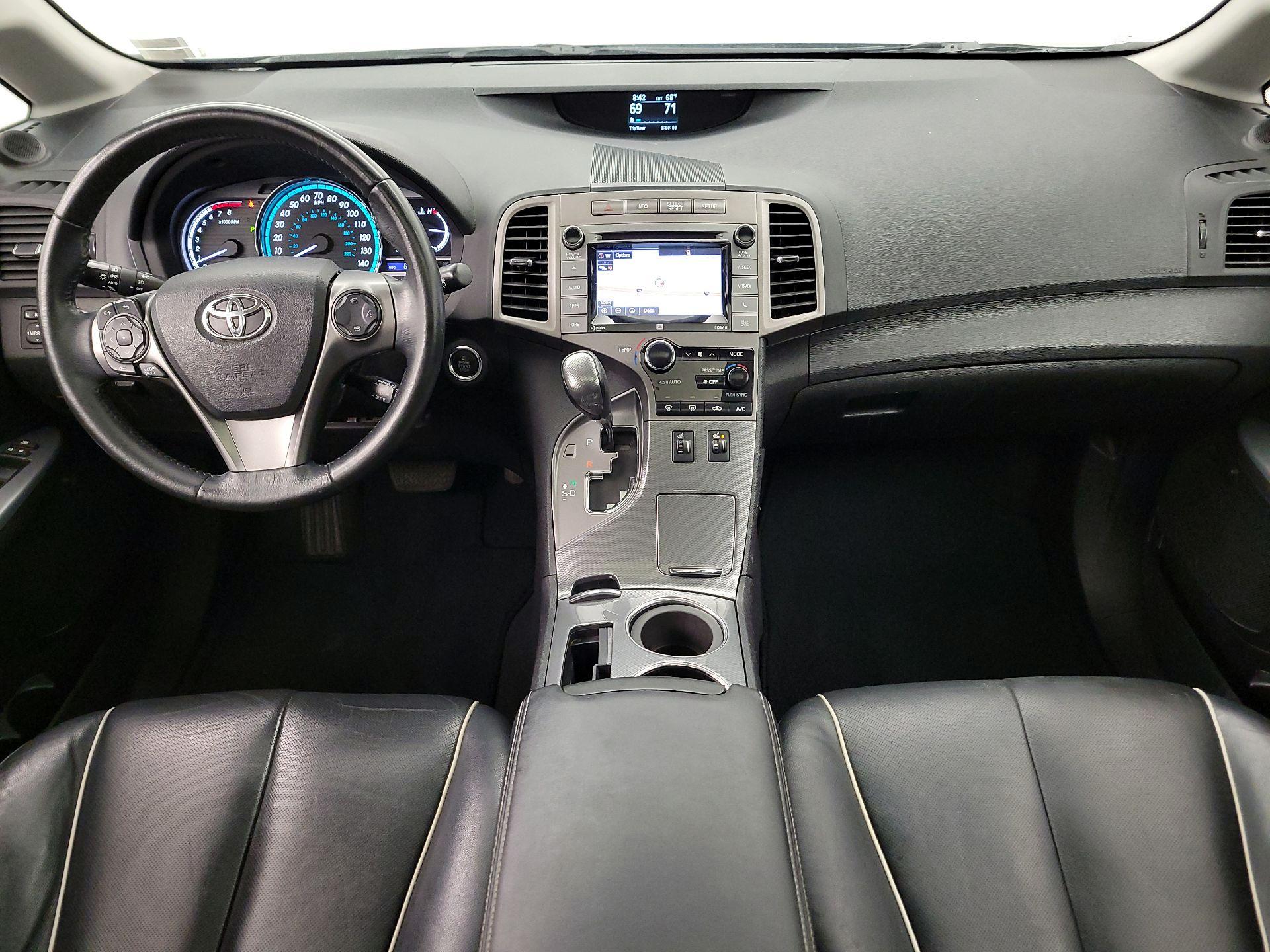 Thumbnail: 2015 Toyota Venza - 9