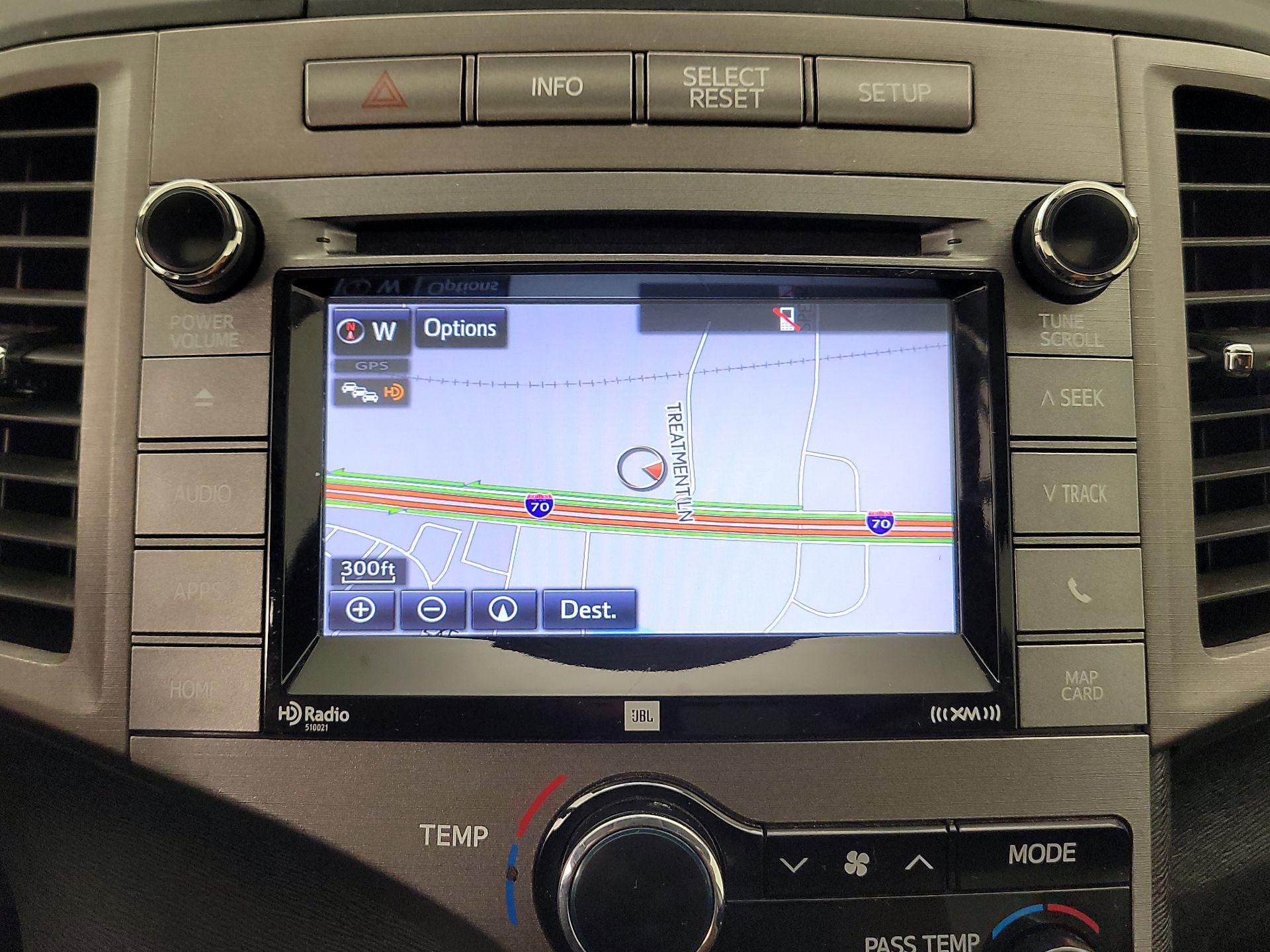 Thumbnail: 2015 Toyota Venza - 14