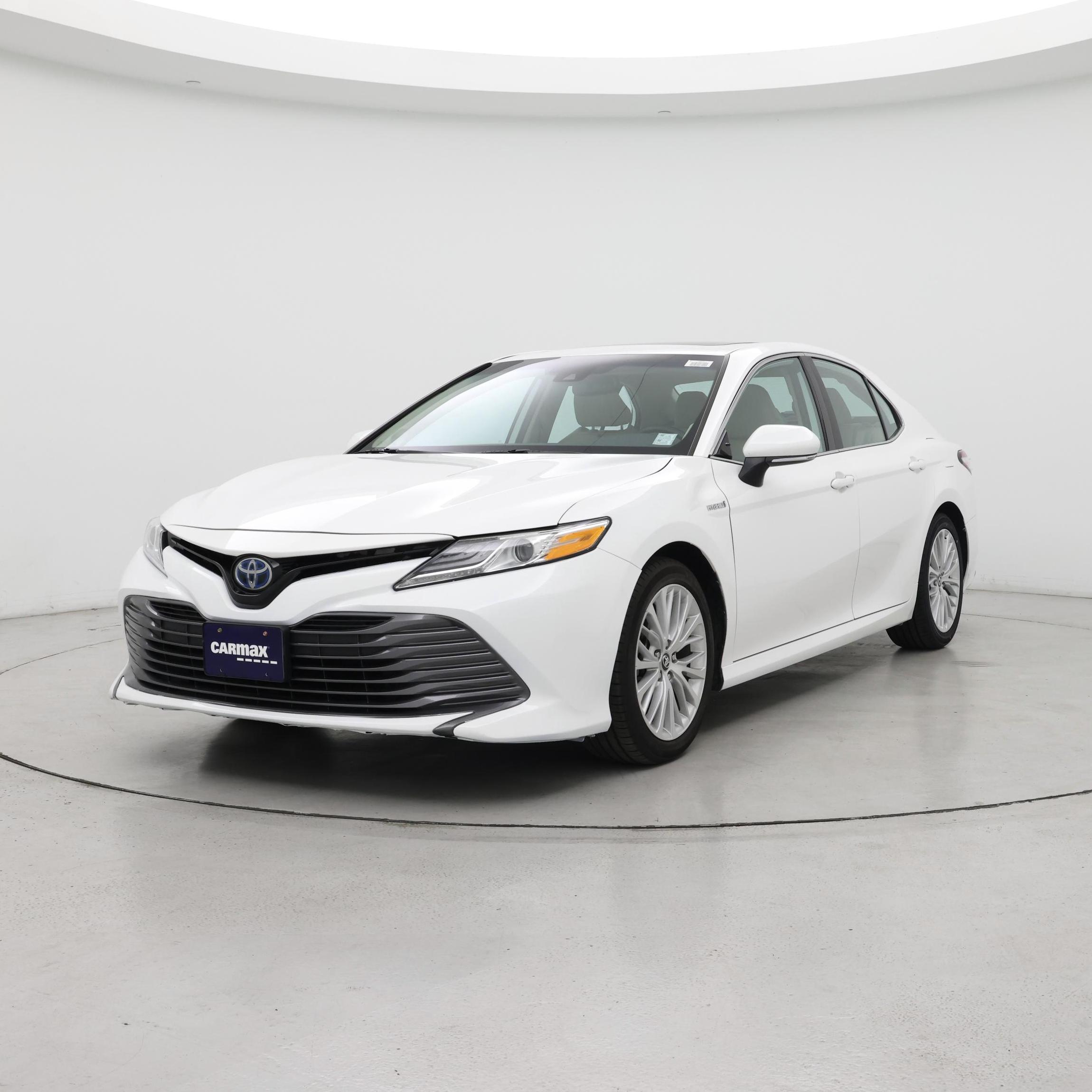 Thumbnail: 2020 Toyota Camry - 4