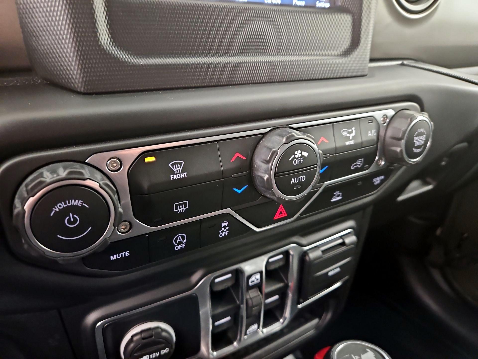 Thumbnail: 2021 Jeep Wrangler - 16