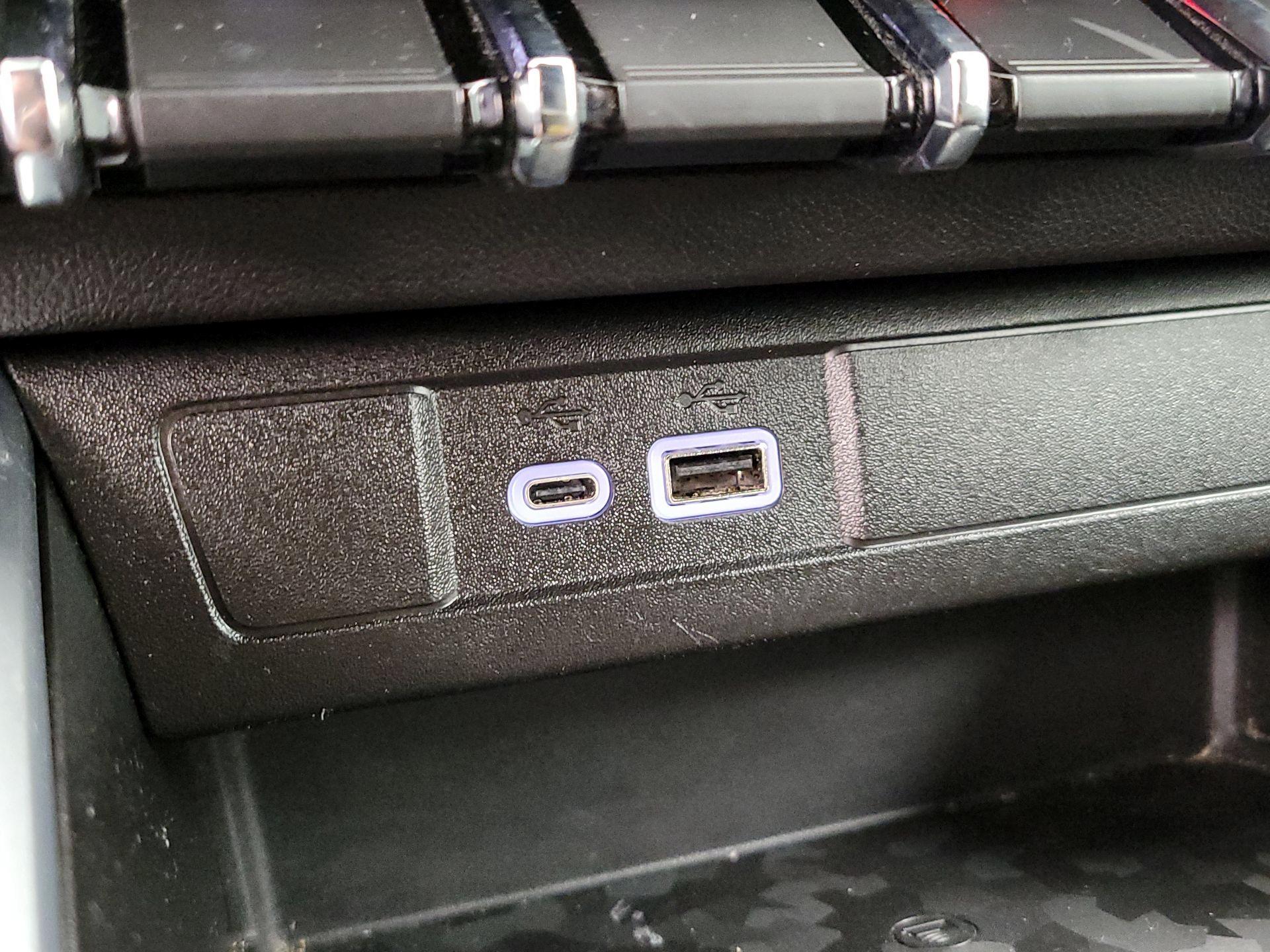 Thumbnail: 2024 Chevrolet Colorado - 18