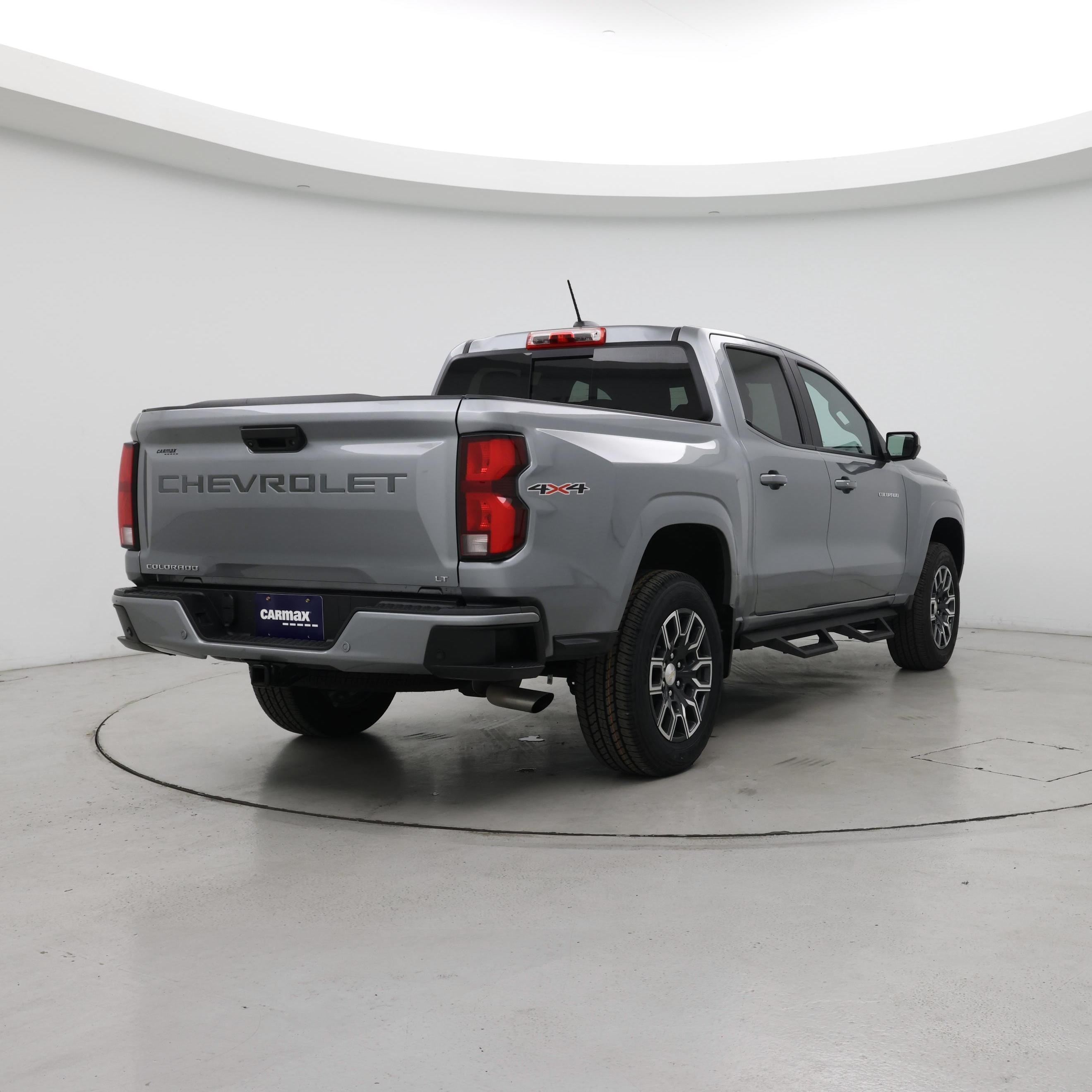 Thumbnail: 2024 Chevrolet Colorado - 8