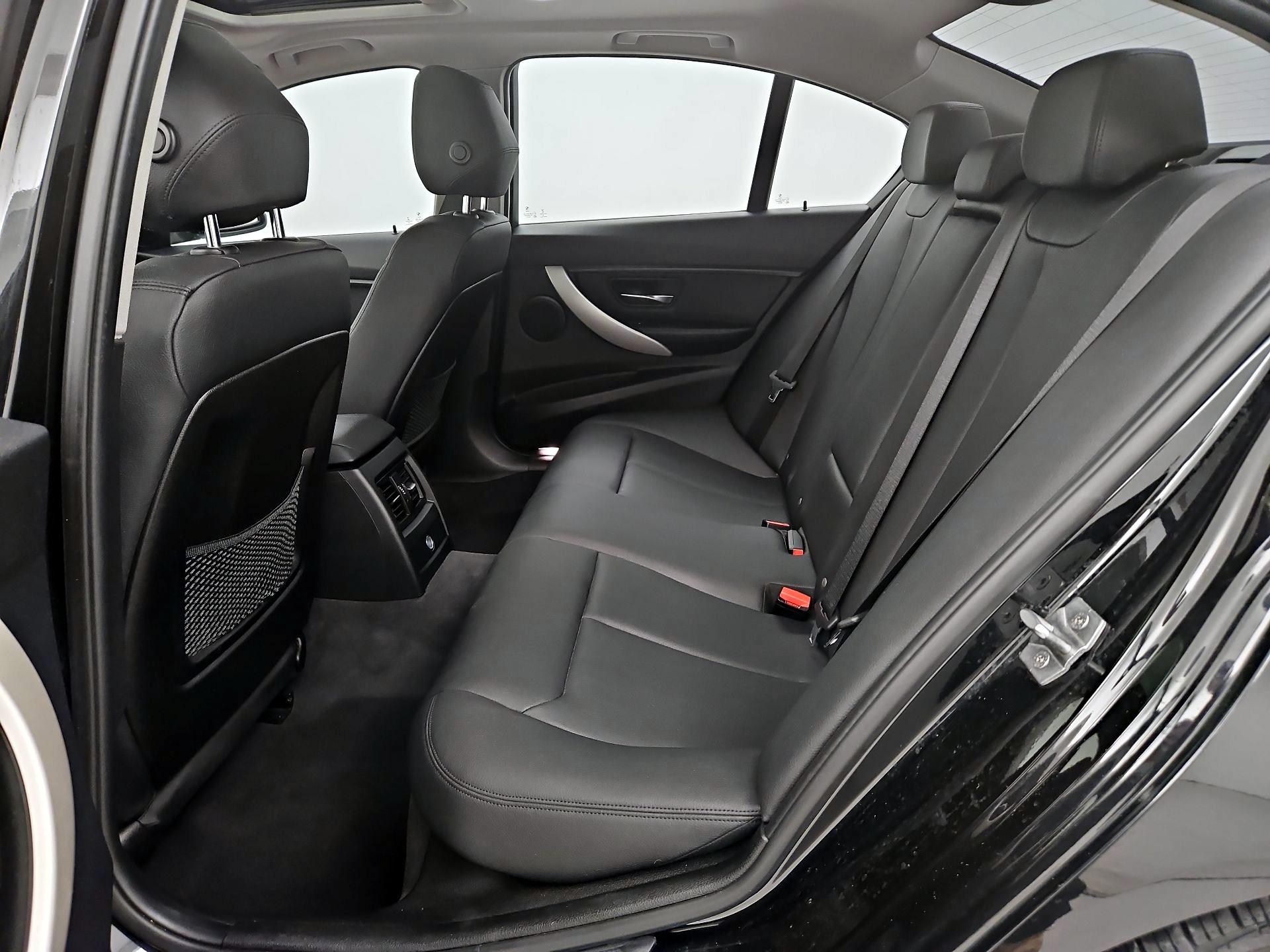 Thumbnail: 2014 BMW 3 Series - 19