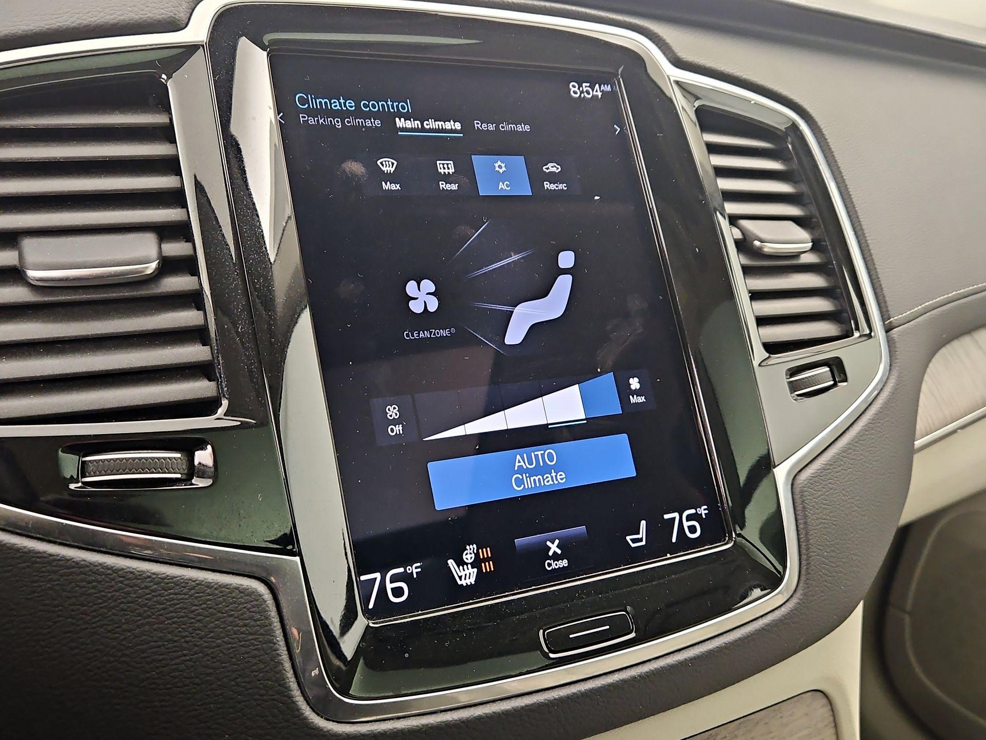 Thumbnail: 2022 Volvo XC90 - 17