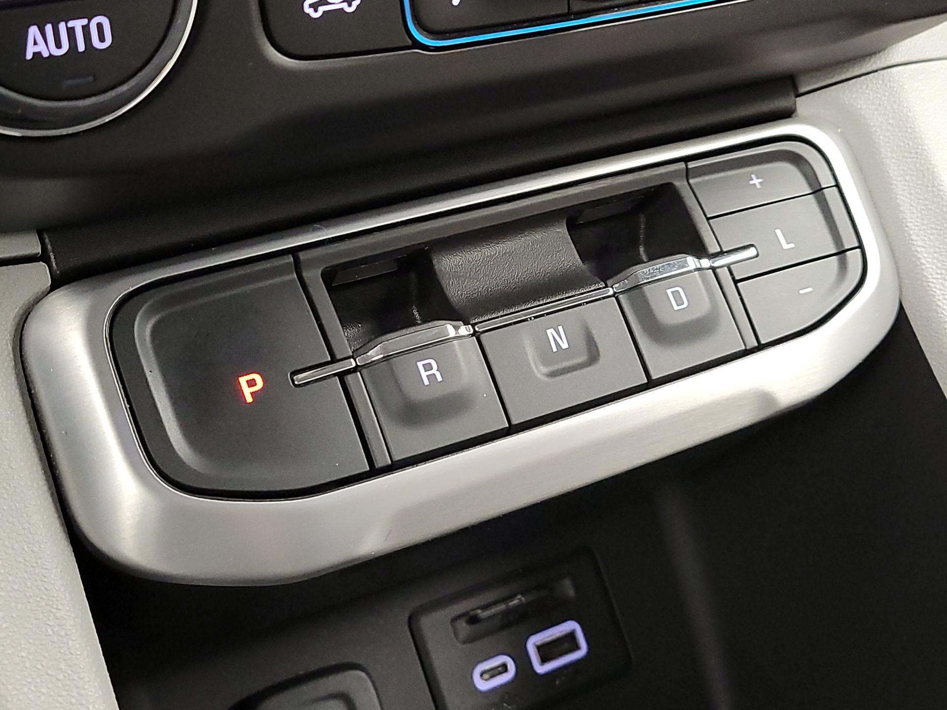 Thumbnail: 2023 GMC Acadia - 18