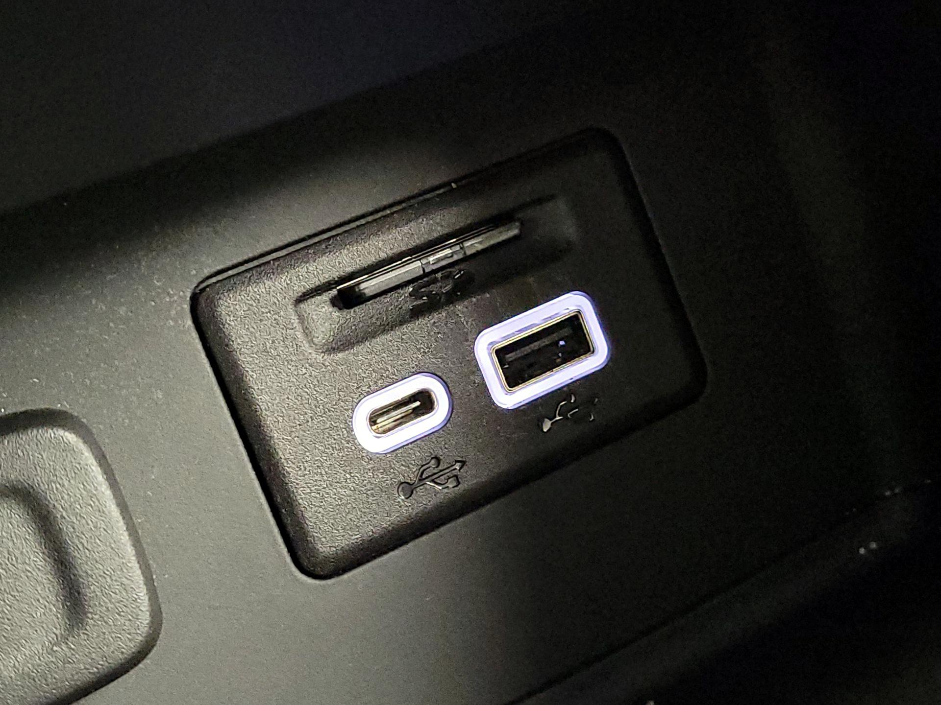 Thumbnail: 2023 GMC Acadia - 19