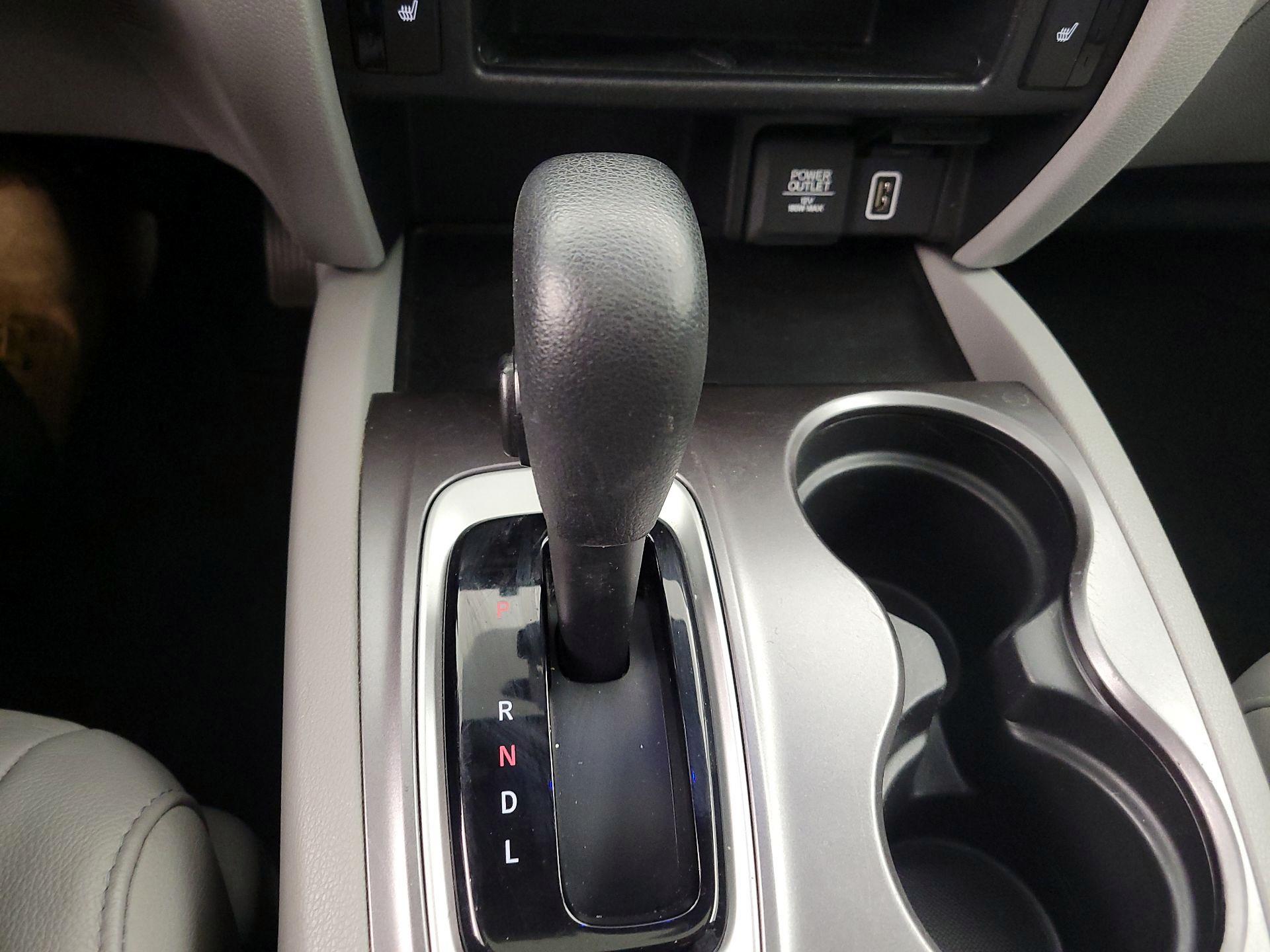 Thumbnail: 2019 Honda Pilot - 17