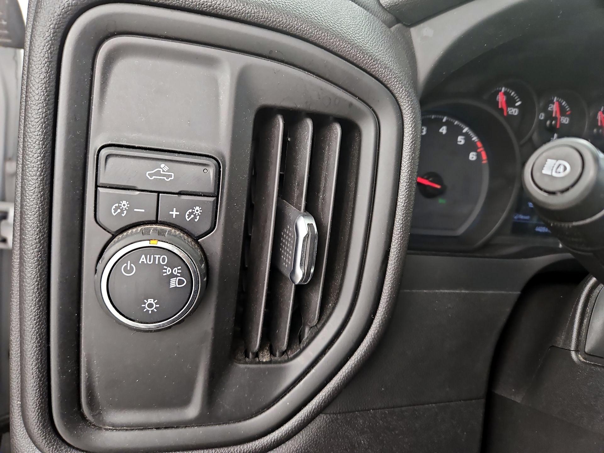 Thumbnail: 2023 Chevrolet Silverado 1500 - 13