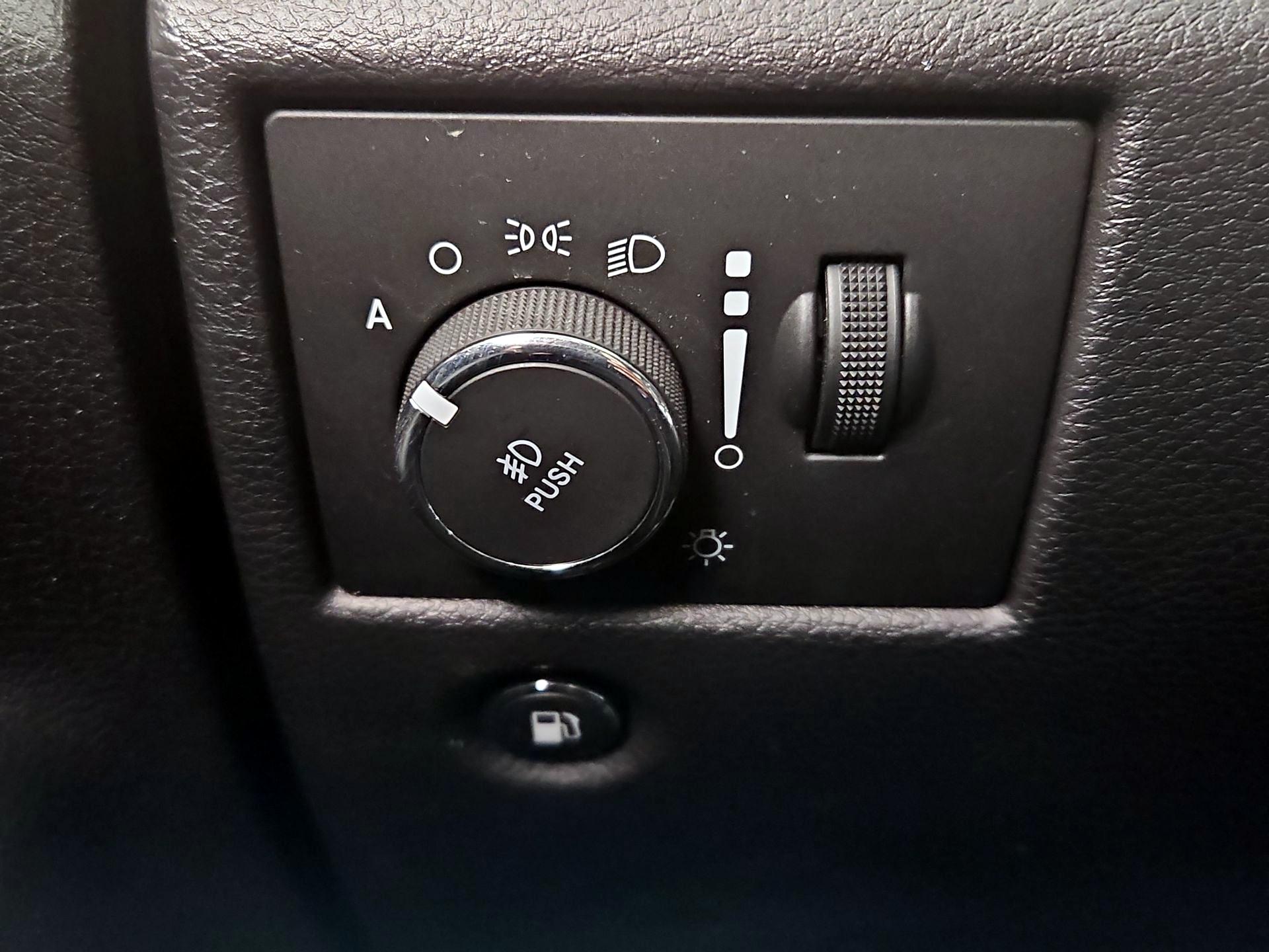 Thumbnail: 2020 Jeep Grand Cherokee - 13