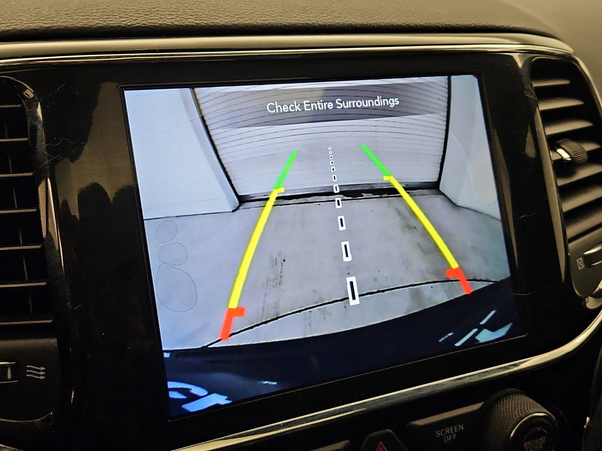 Thumbnail: 2020 Jeep Grand Cherokee - 15