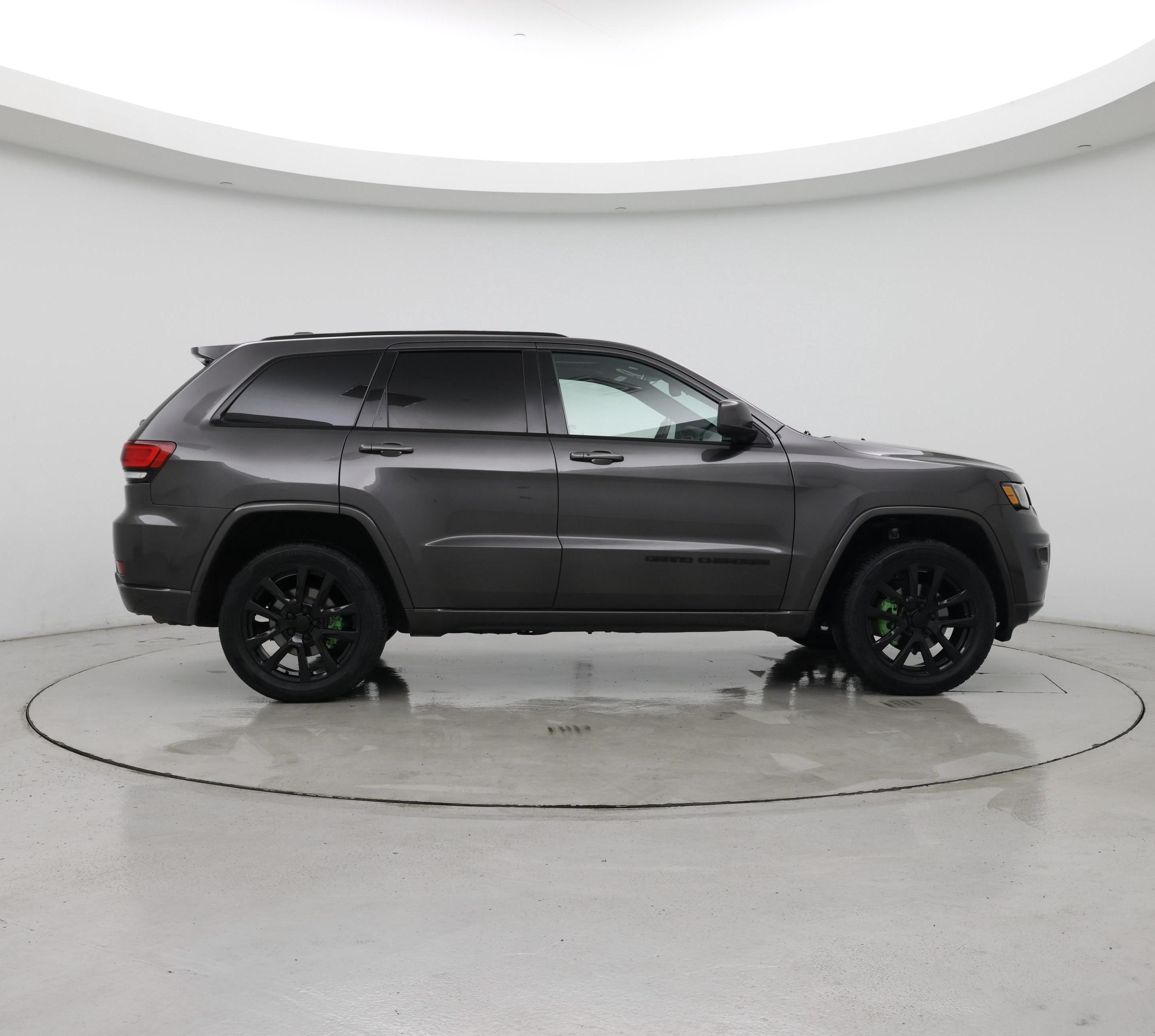 Thumbnail: 2020 Jeep Grand Cherokee - 7