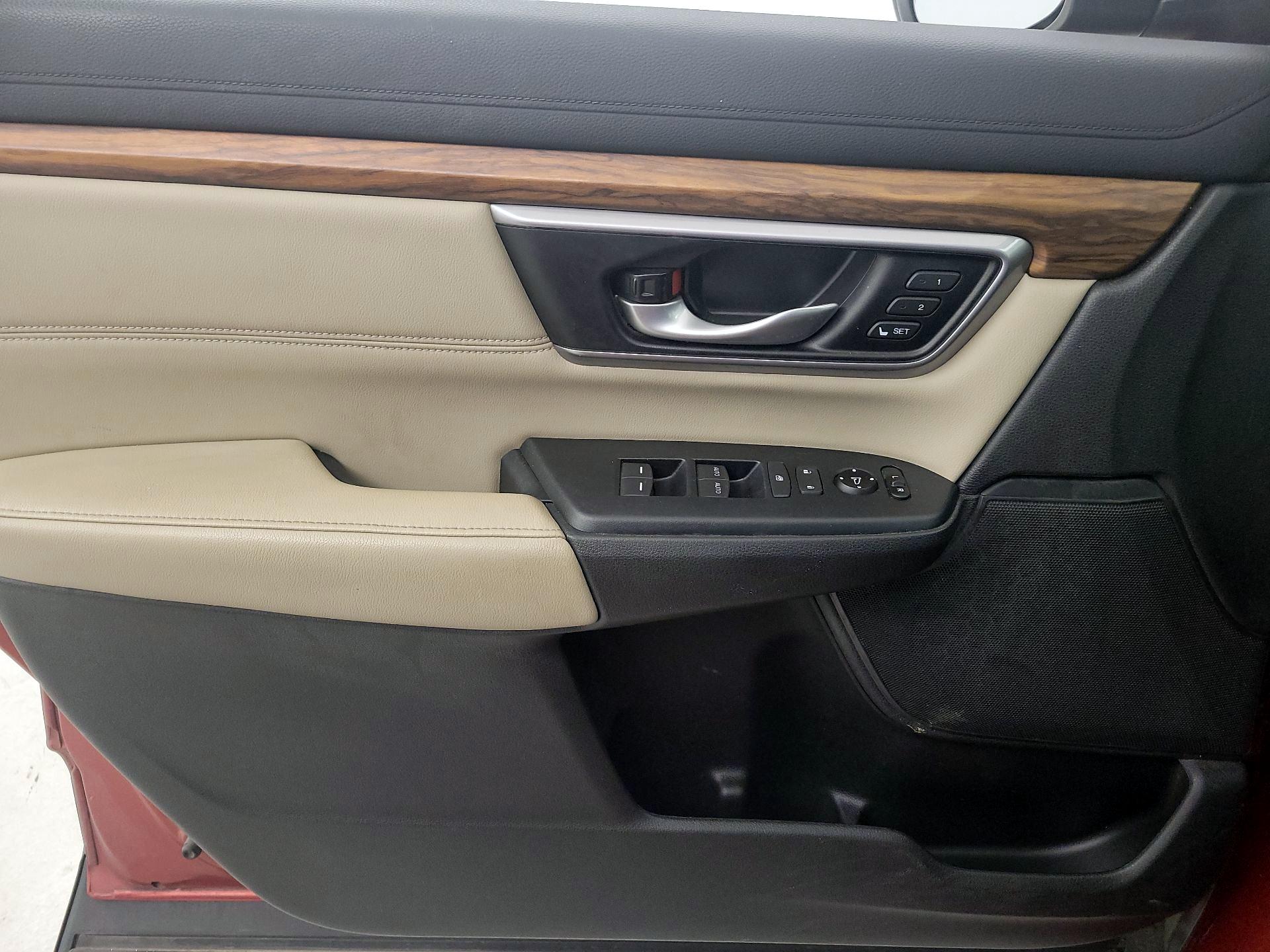 Thumbnail: 2017 Honda CR-V - 12