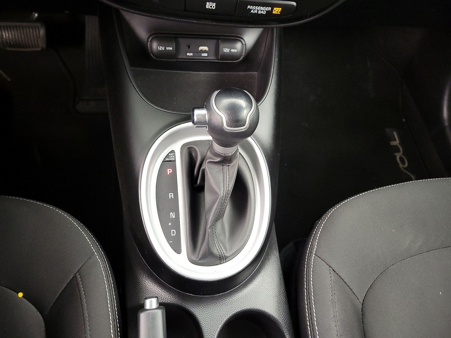 Thumbnail: 2015 Kia Soul - 16