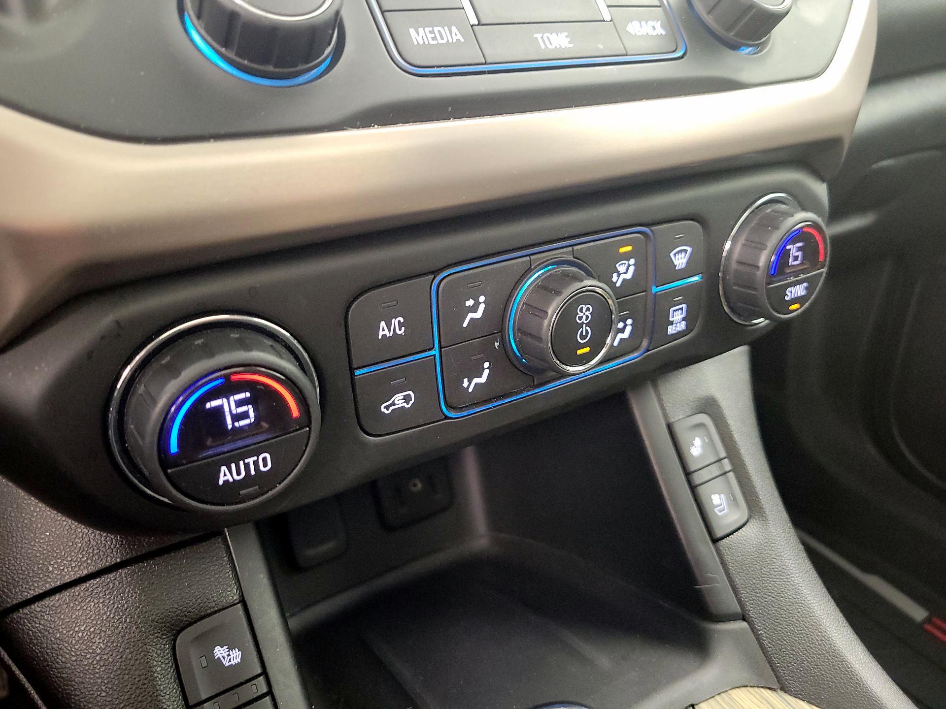 Thumbnail: 2018 GMC Acadia - 17