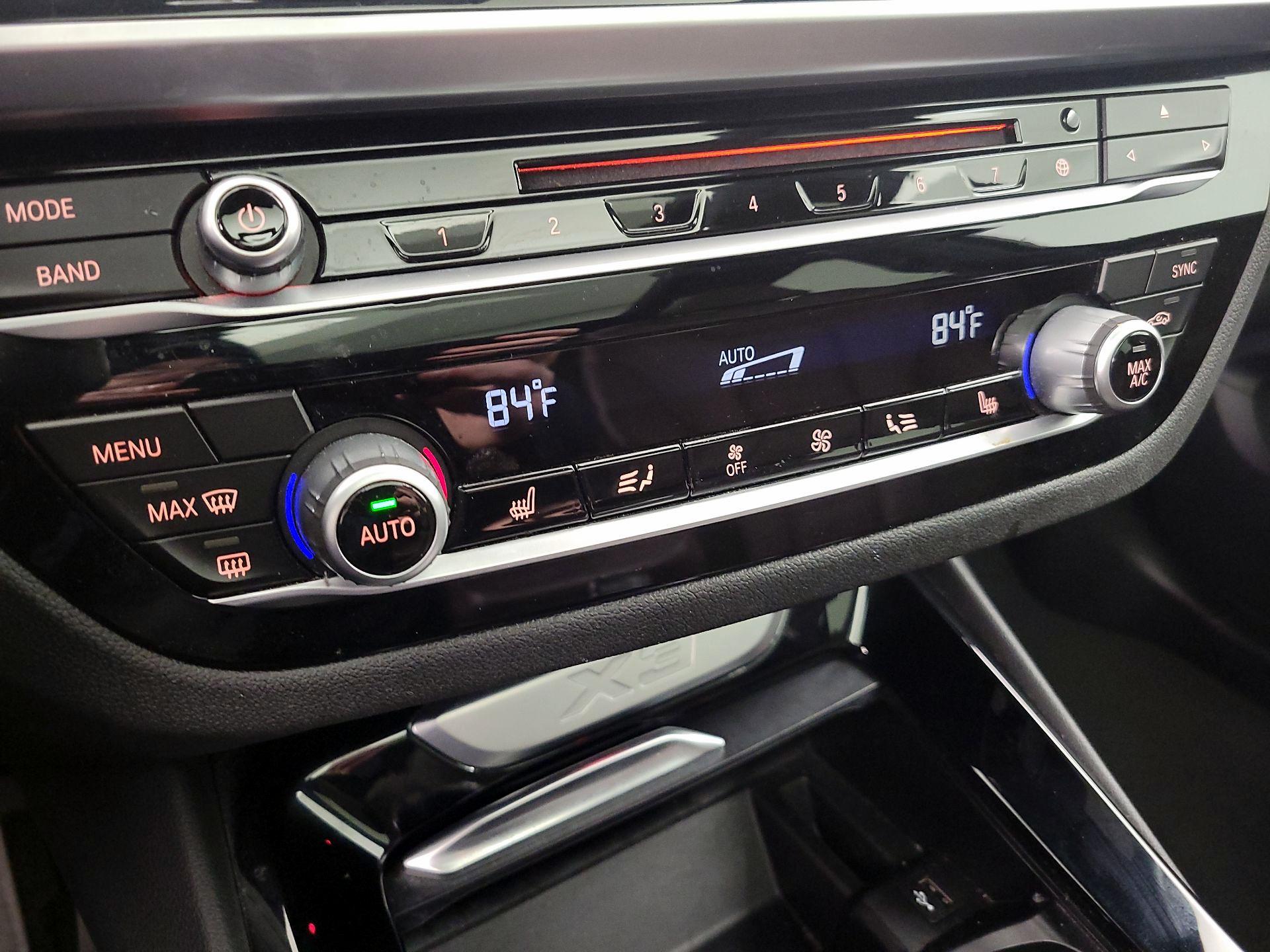 Thumbnail: 2019 BMW X3 - 17