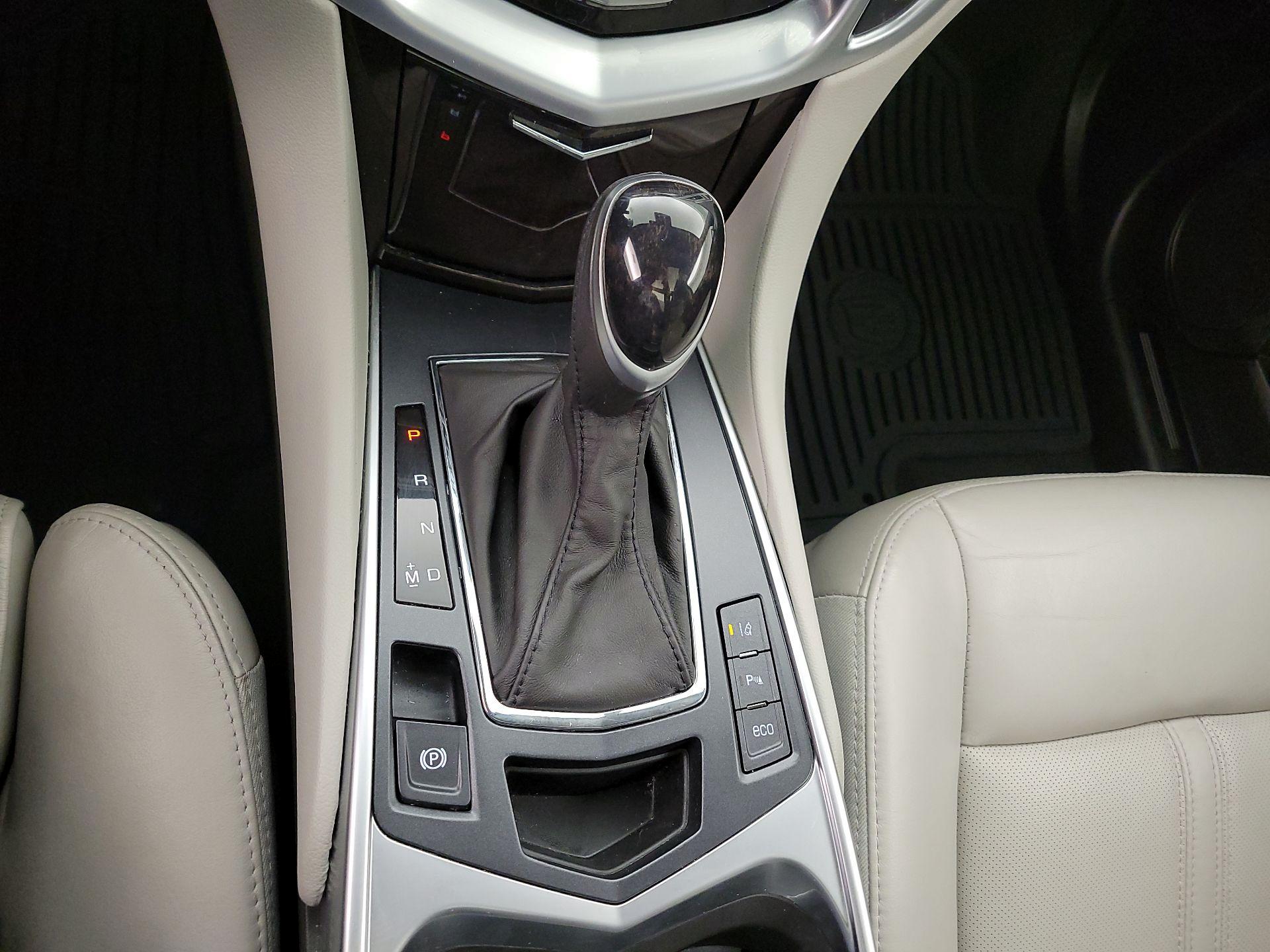 Thumbnail: 2015 Cadillac SRX - 17