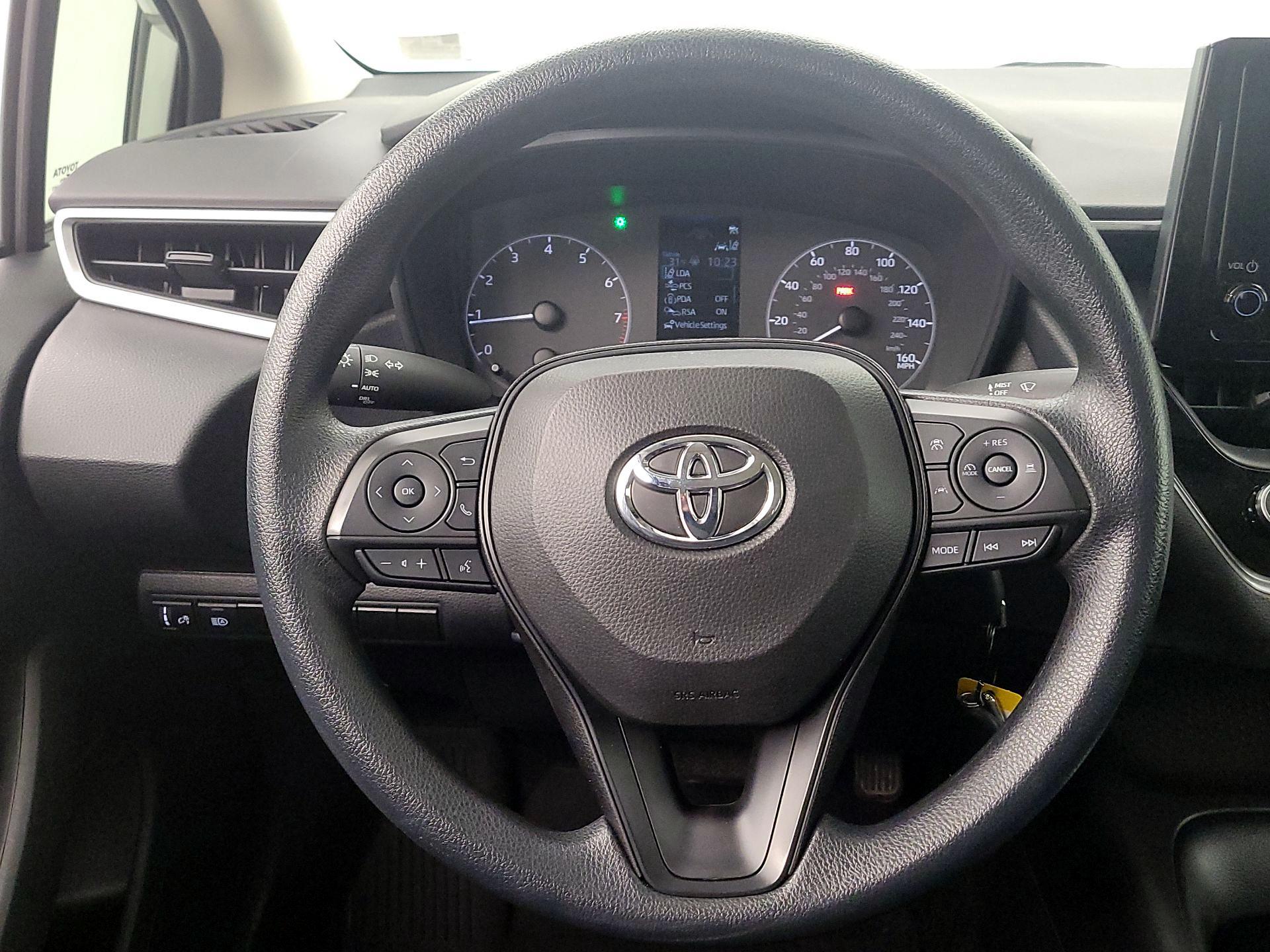 Thumbnail: 2023 Toyota Corolla - 10