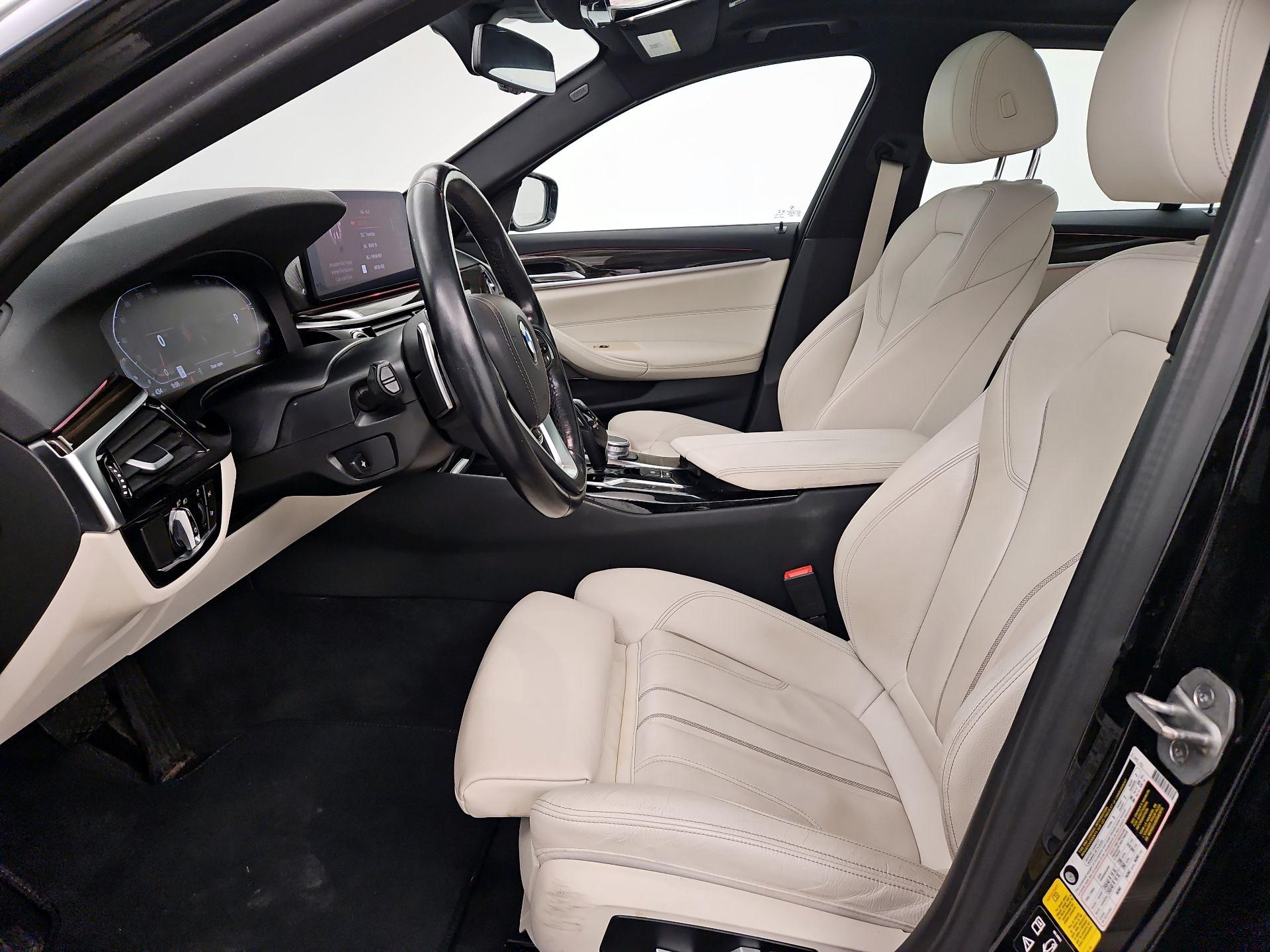 Thumbnail: 2022 BMW 5 Series - 11