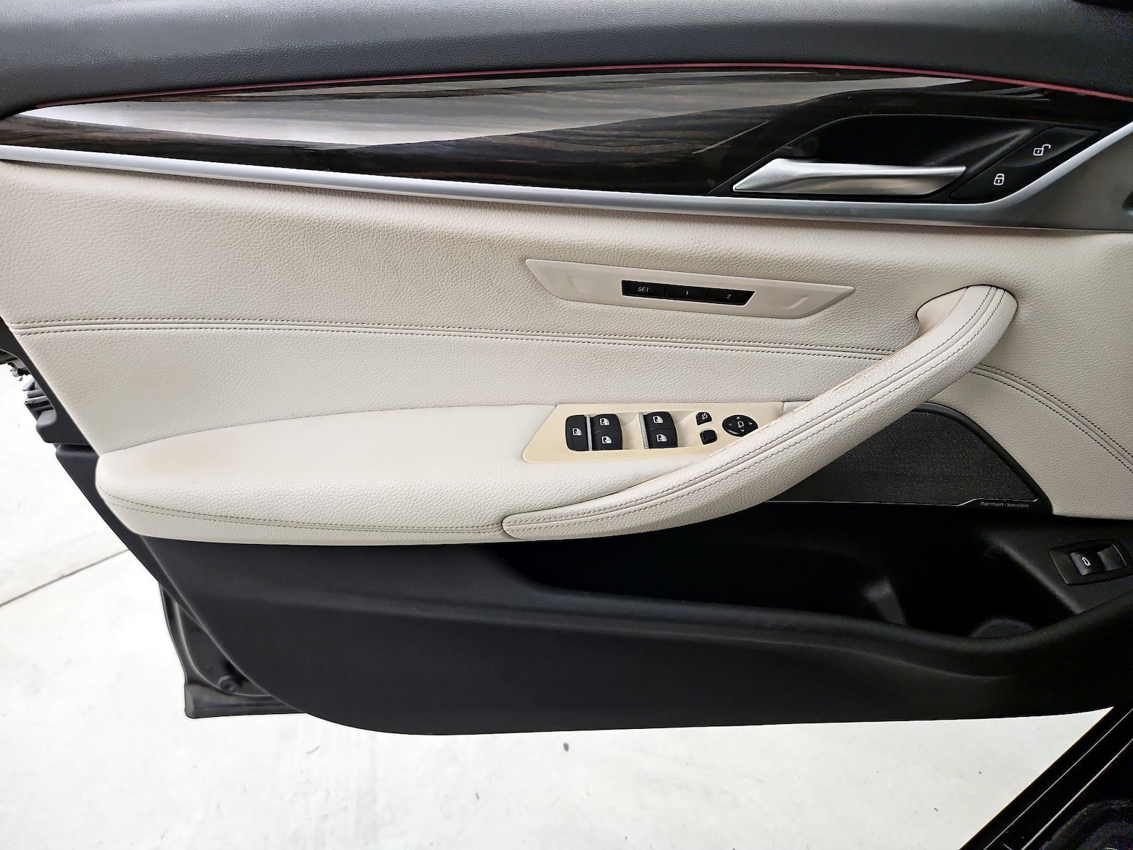 2022 BMW 5 Series 540i - Photo 13