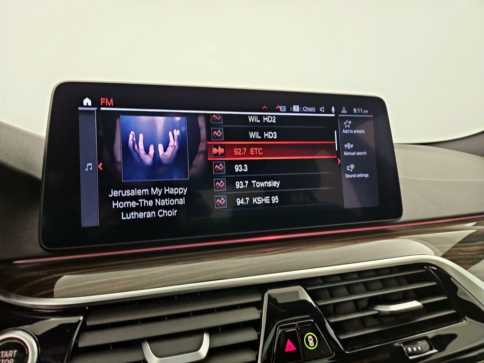 2022 BMW 5 Series 540i - Photo 17