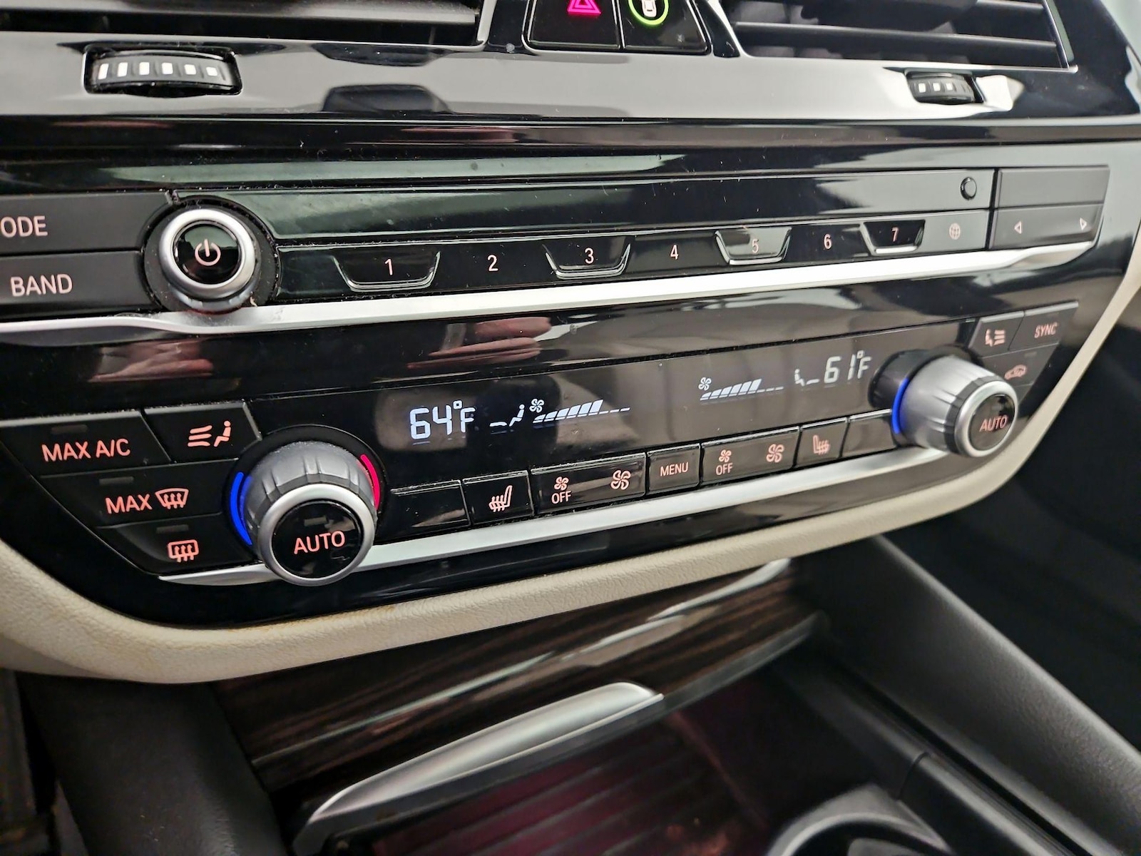 2022 BMW 5 Series 540i - Photo 18