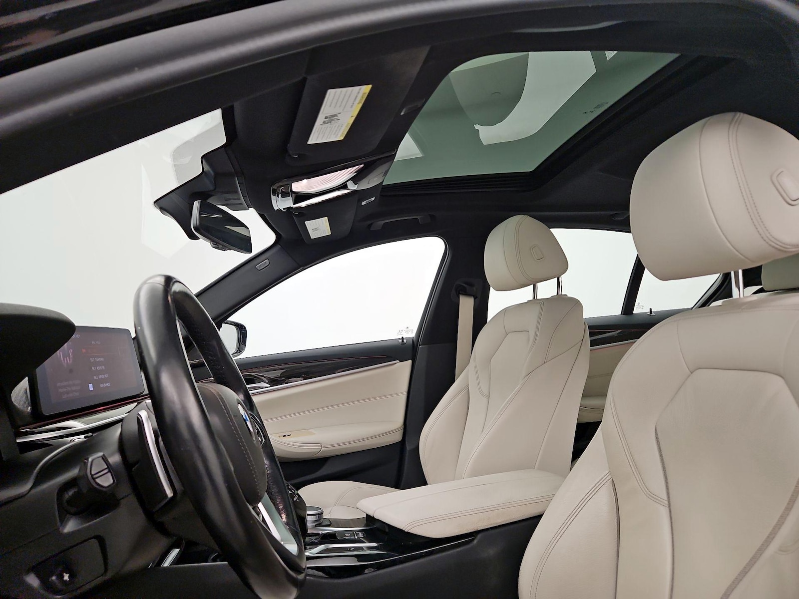 2022 BMW 5 Series 540i - Photo 21
