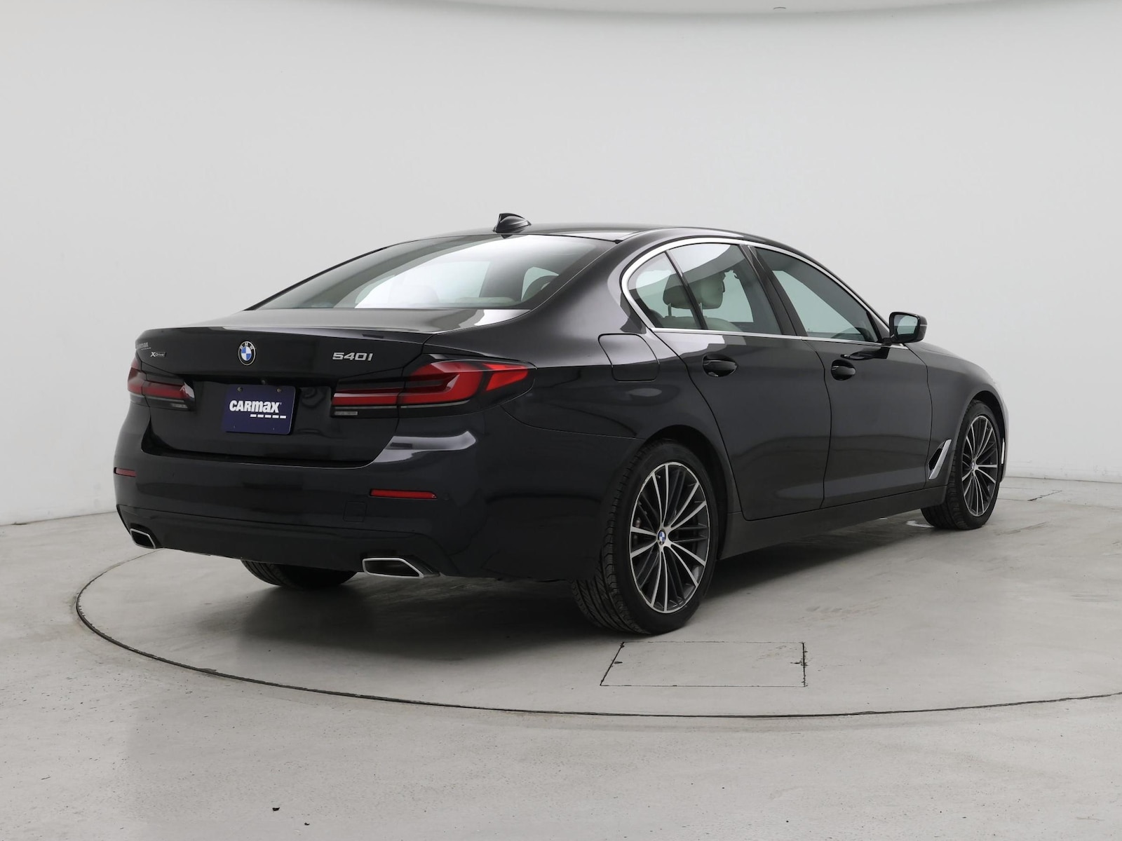 2022 BMW 5 Series 540i - Photo 9
