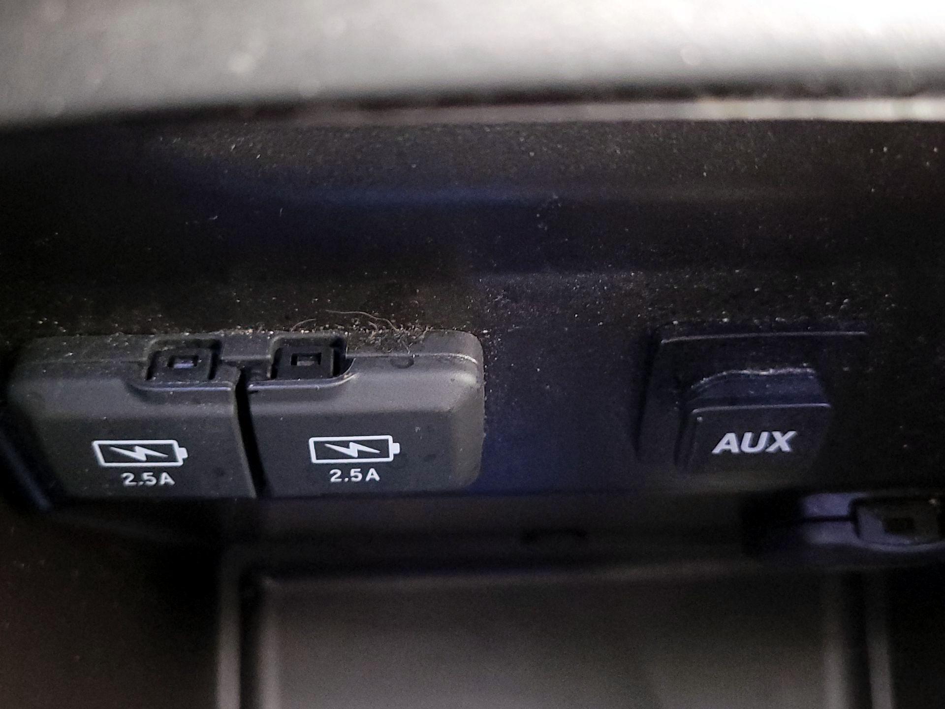 Thumbnail: 2020 Acura MDX - 18