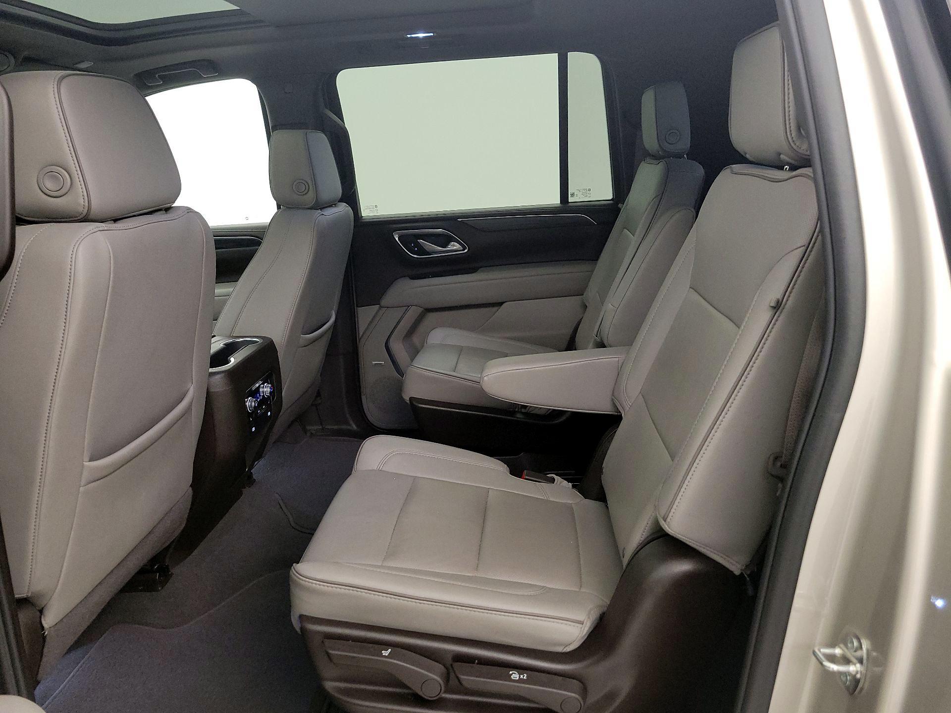 Thumbnail: 2024 GMC Yukon XL - 20