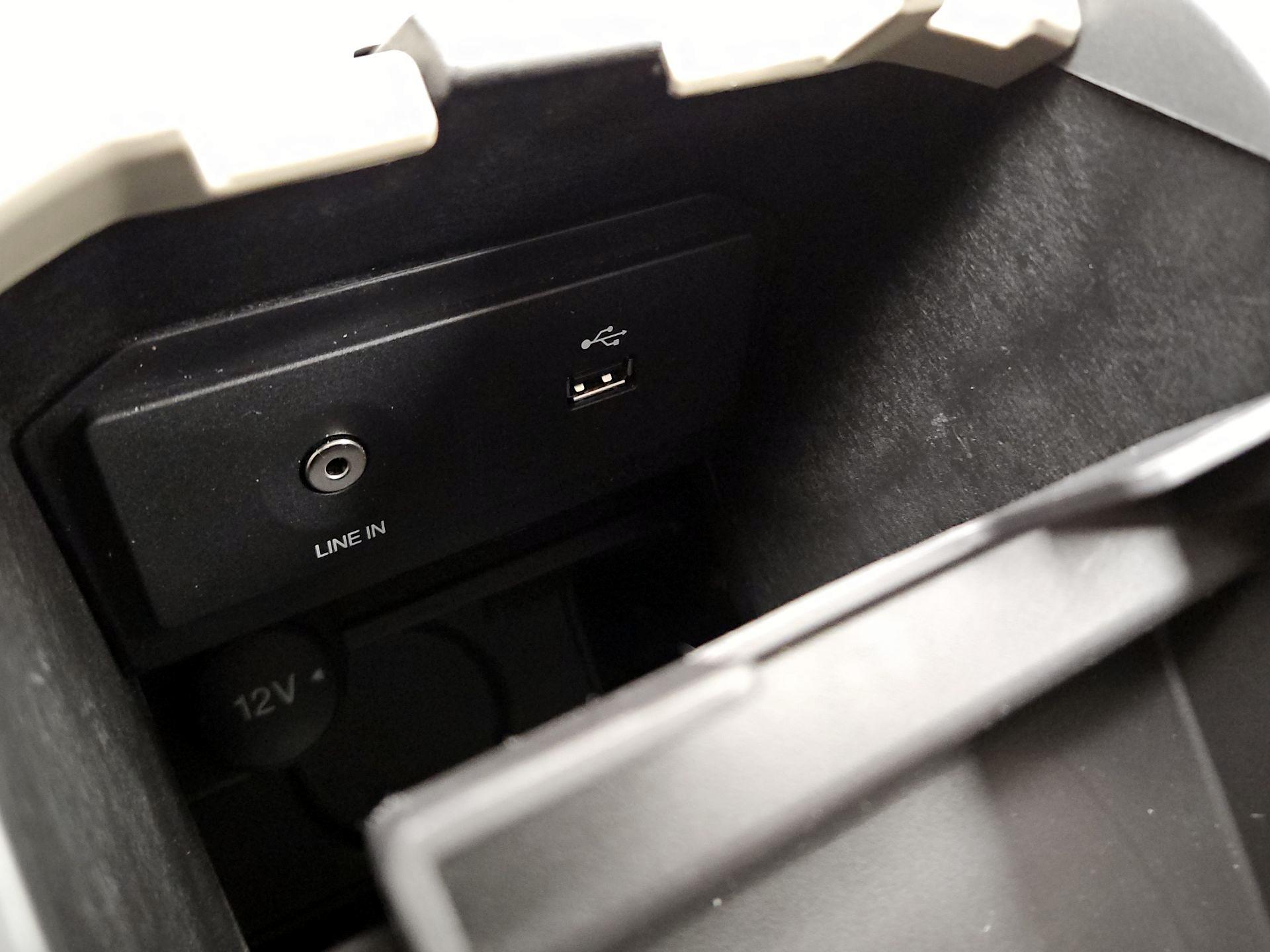 Thumbnail: 2015 Ford Escape - 18