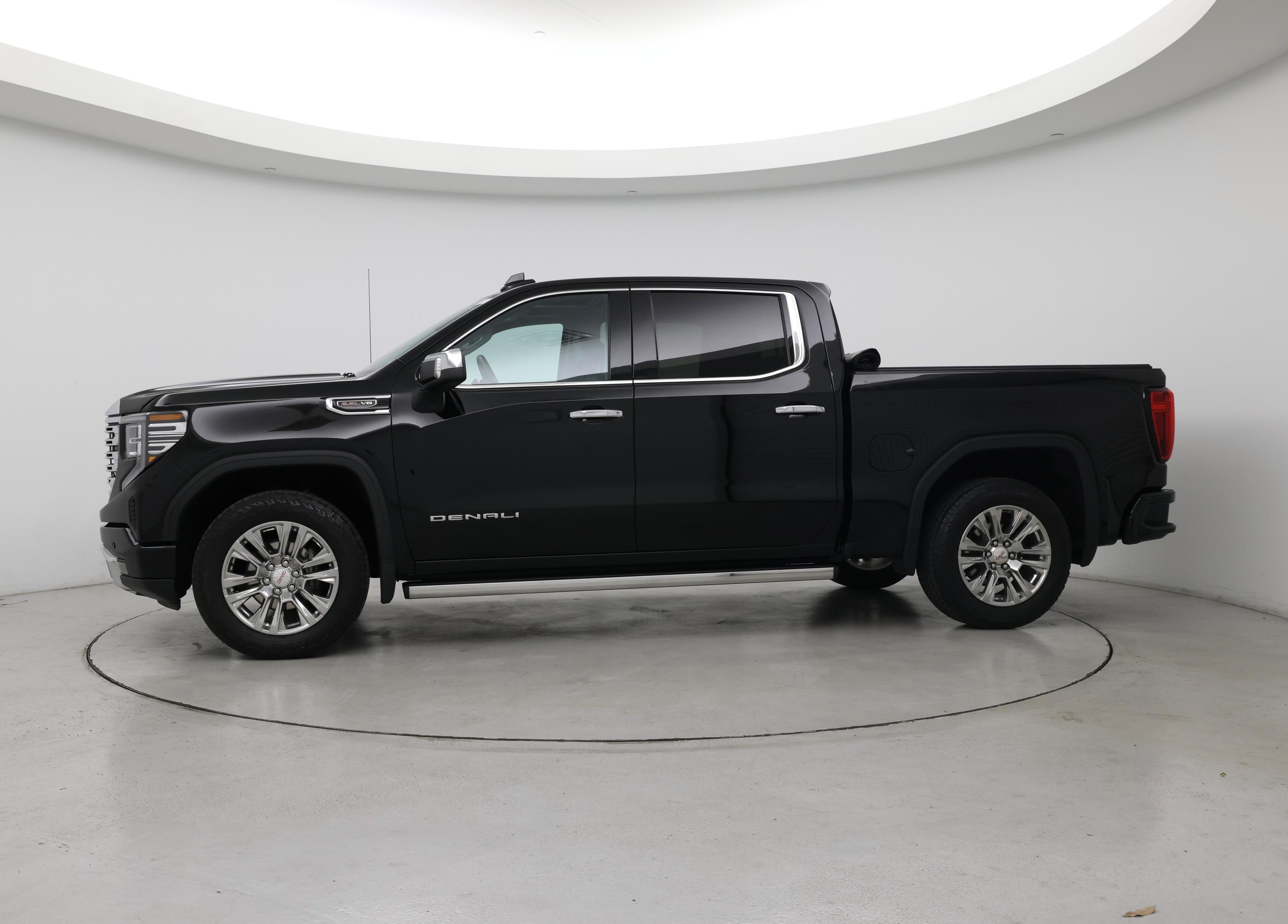 Thumbnail: 2023 GMC Sierra 1500 - 3