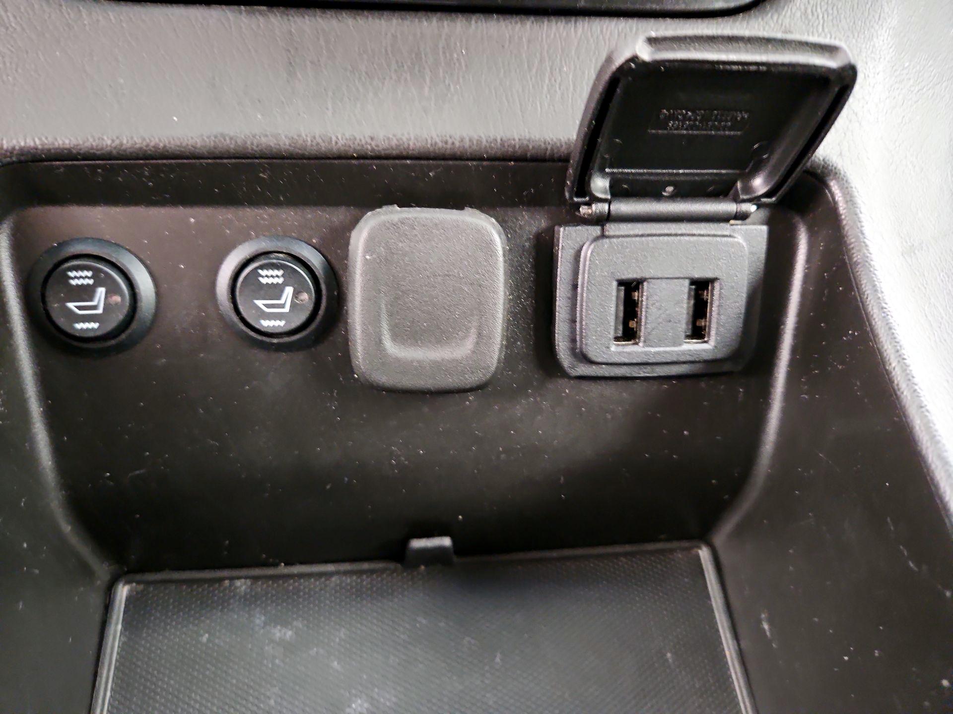 Thumbnail: 2019 Chevrolet Tahoe - 18