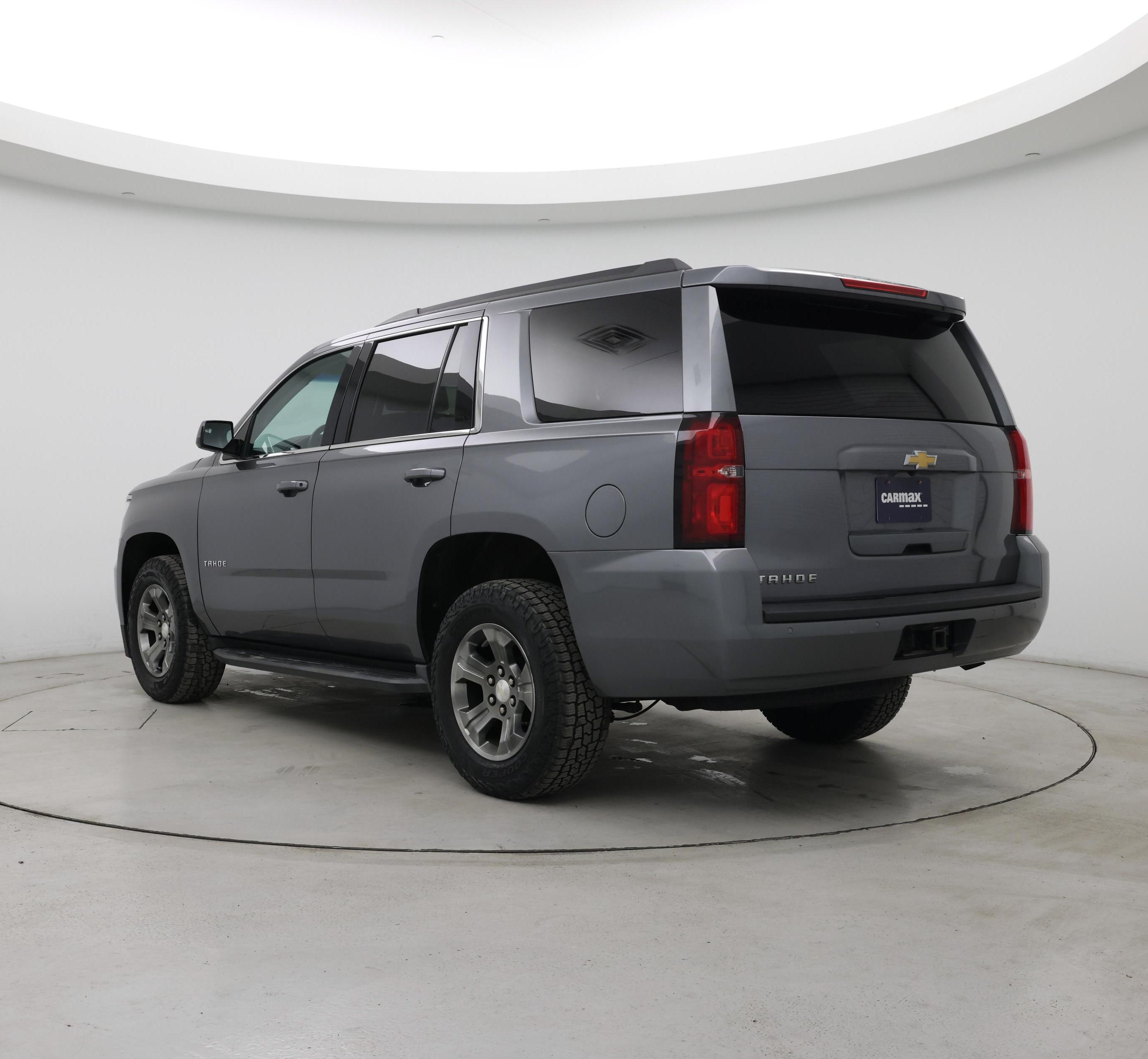 Thumbnail: 2019 Chevrolet Tahoe - 2