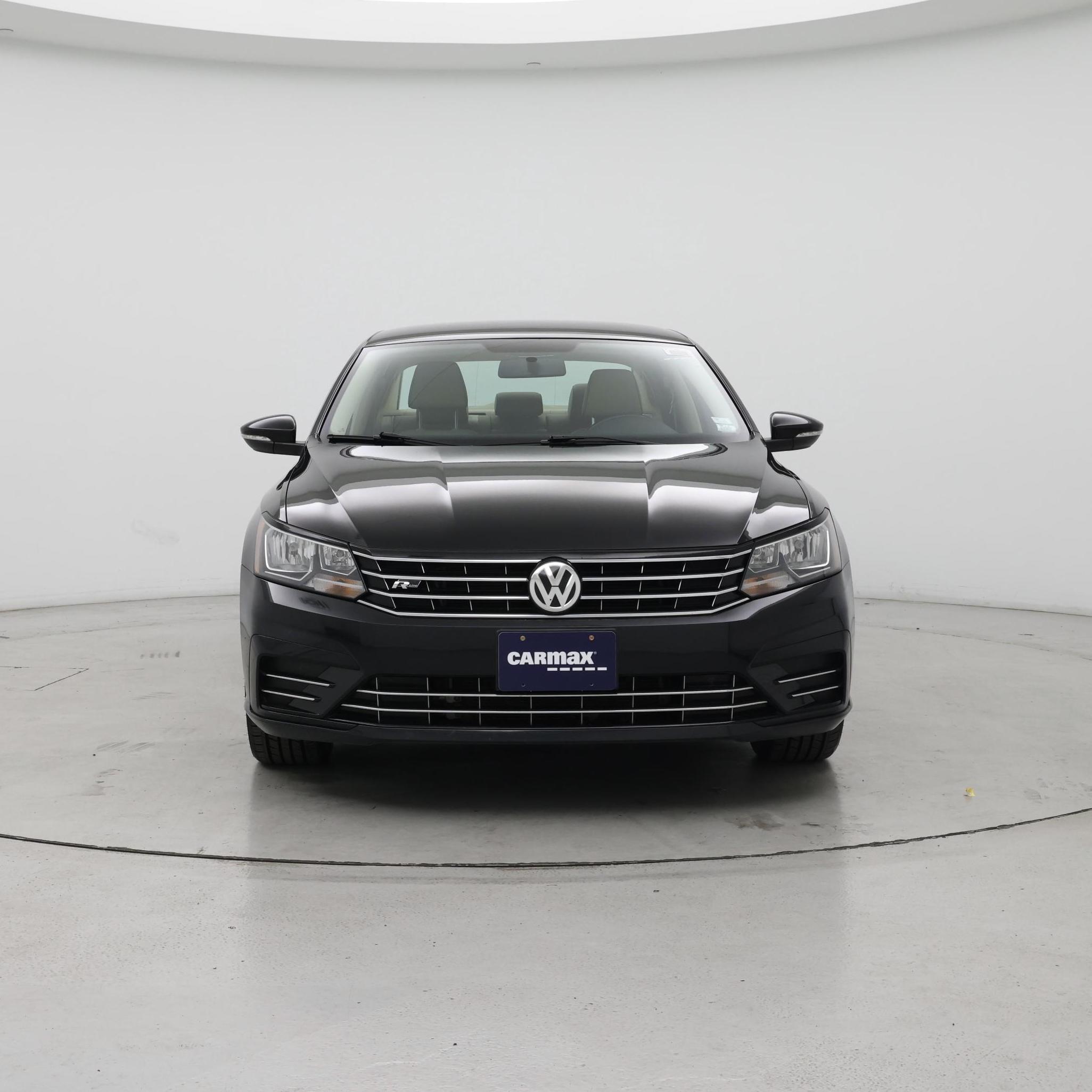 Thumbnail: 2017 Volkswagen Passat - 5