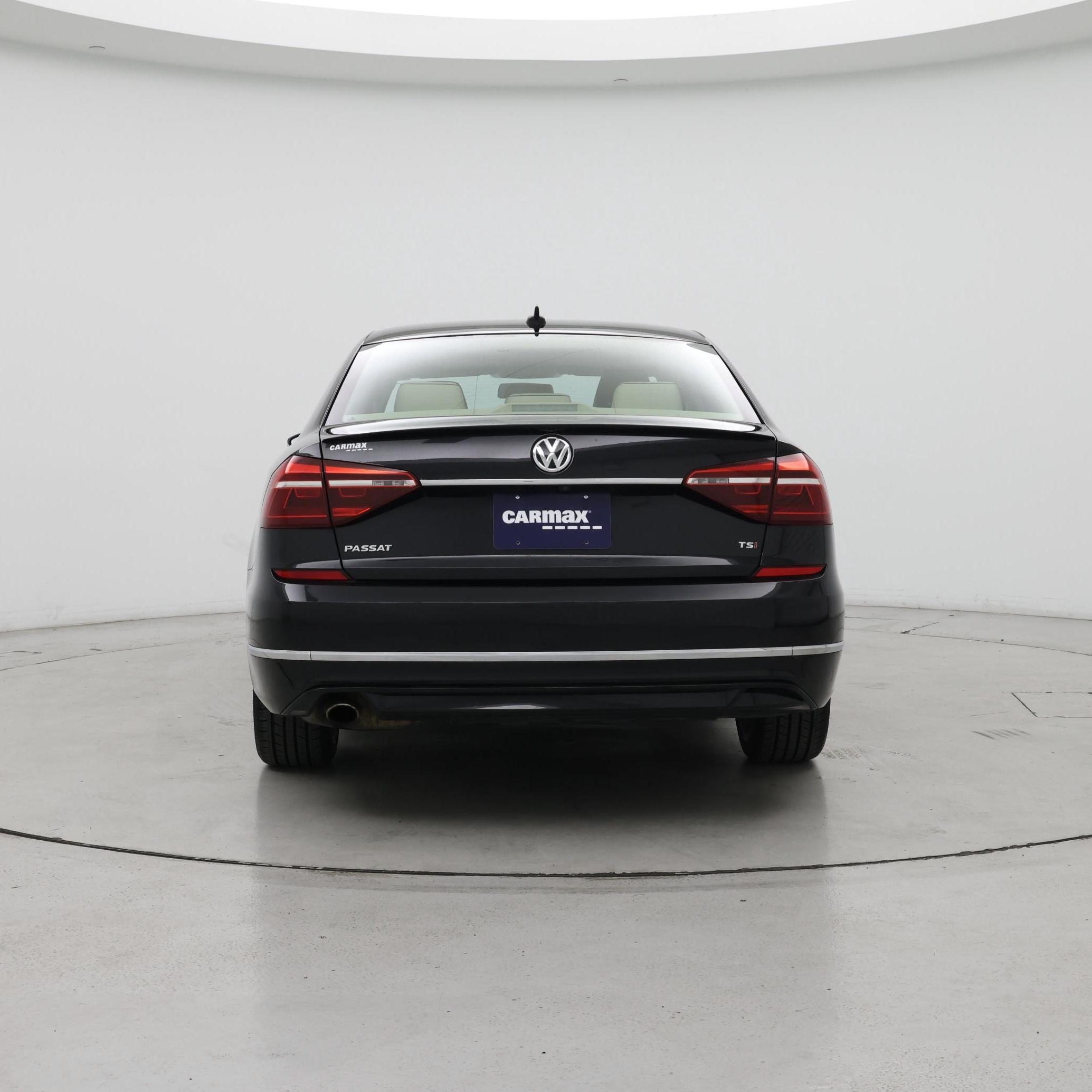 Thumbnail: 2017 Volkswagen Passat - 6