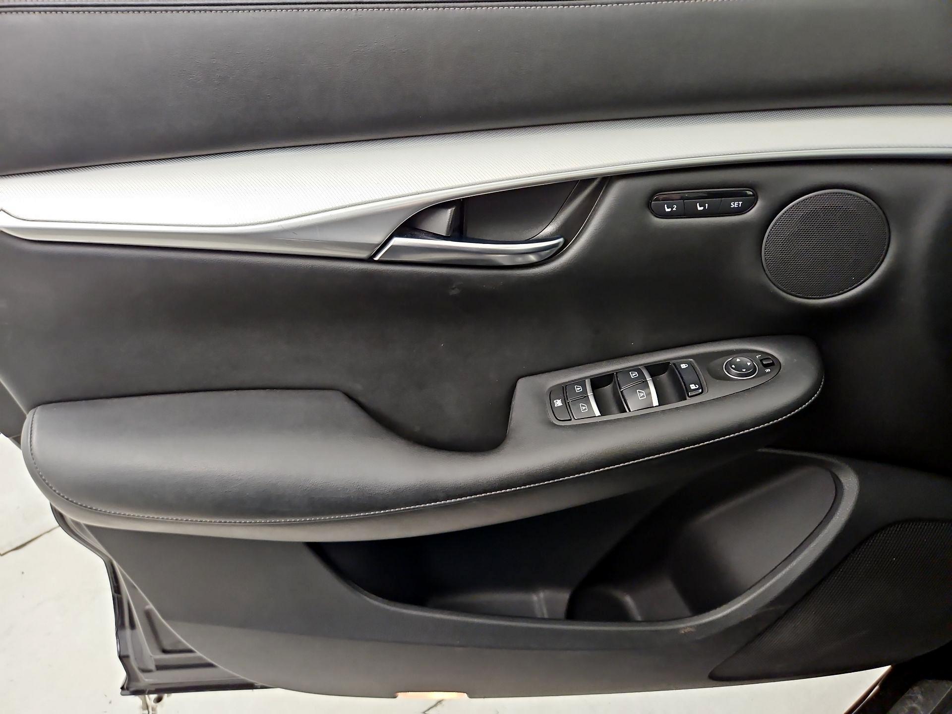 Thumbnail: 2019 INFINITI QX50 - 12