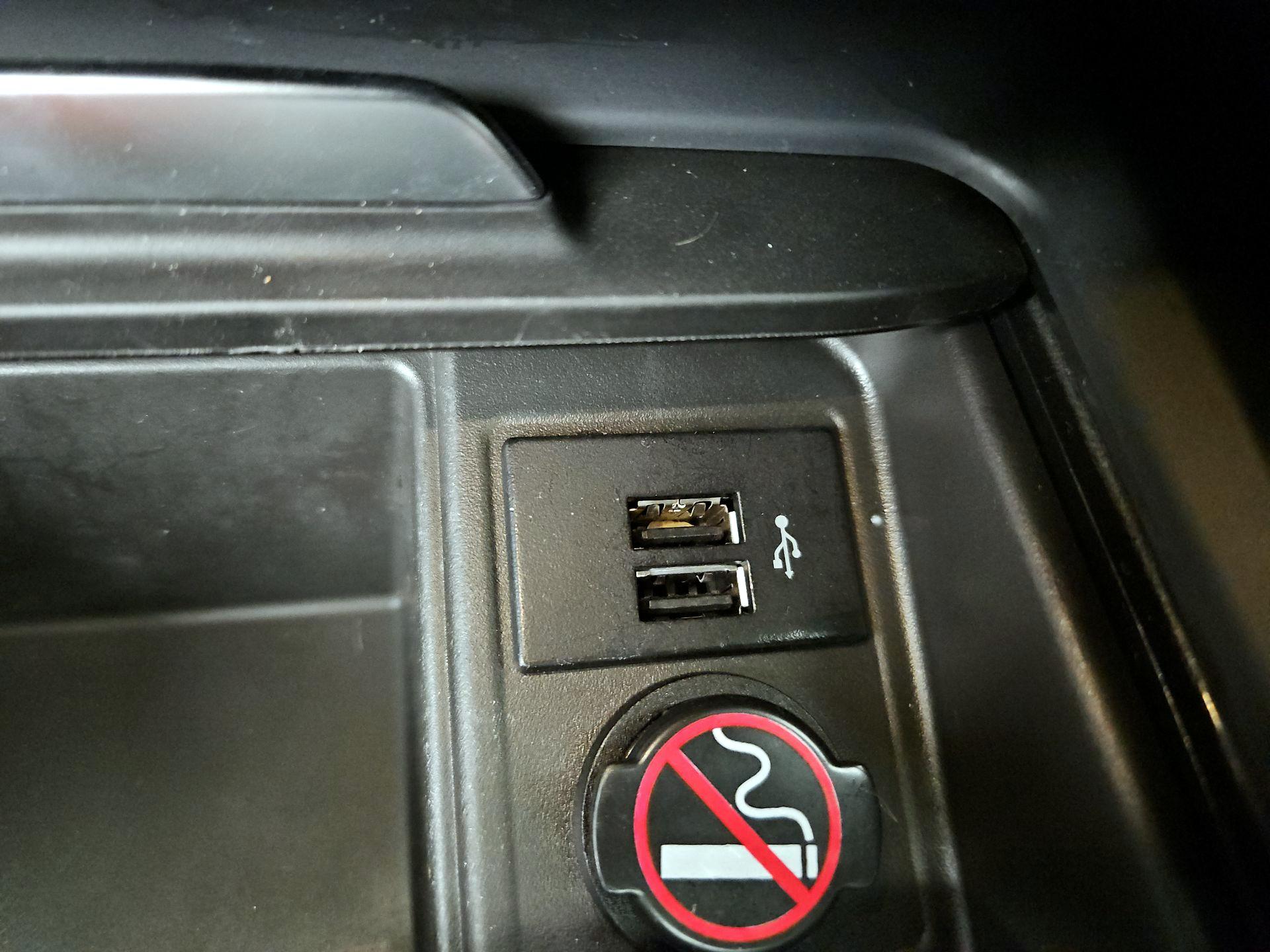 Thumbnail: 2019 INFINITI QX50 - 19