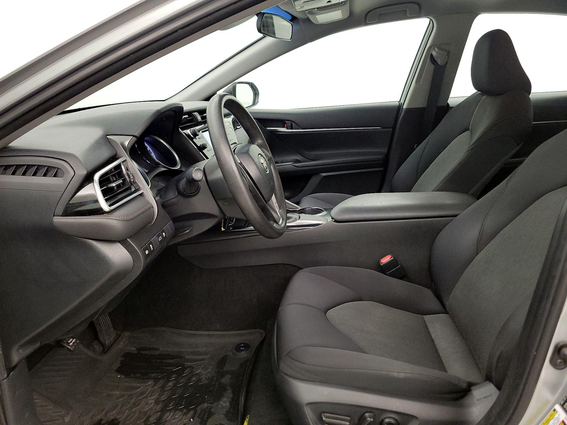 Thumbnail: 2018 Toyota Camry - 11