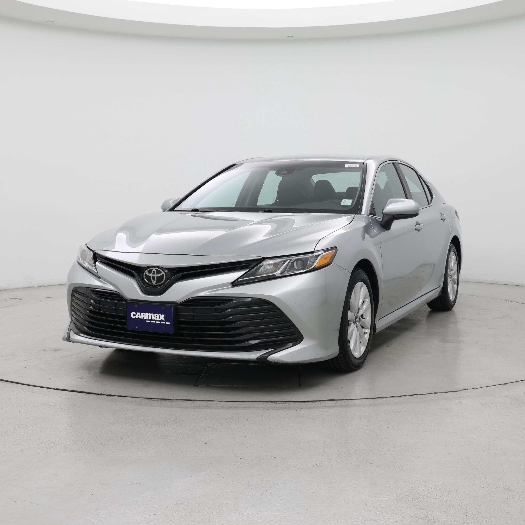 Thumbnail: 2018 Toyota Camry - 4