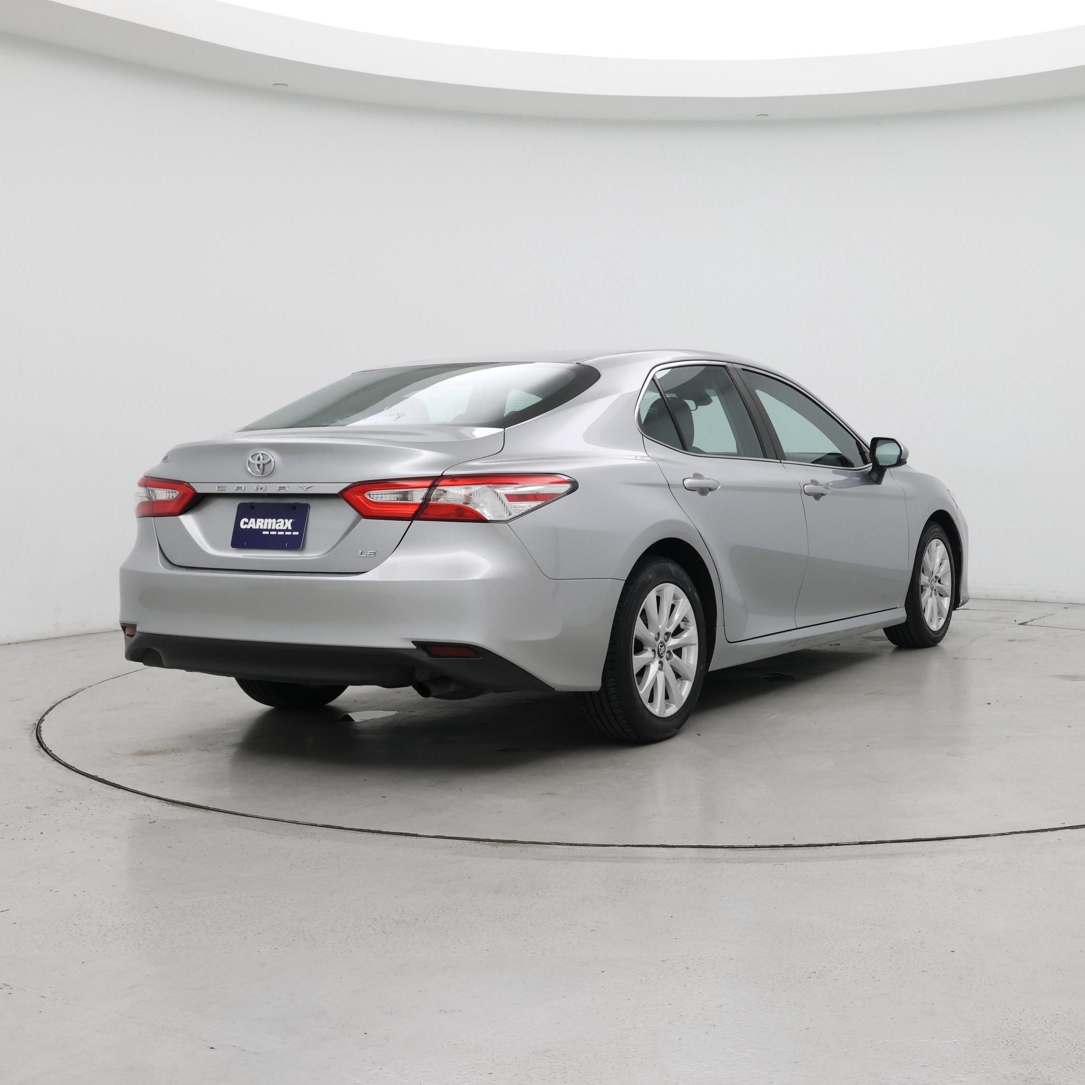 Thumbnail: 2018 Toyota Camry - 8