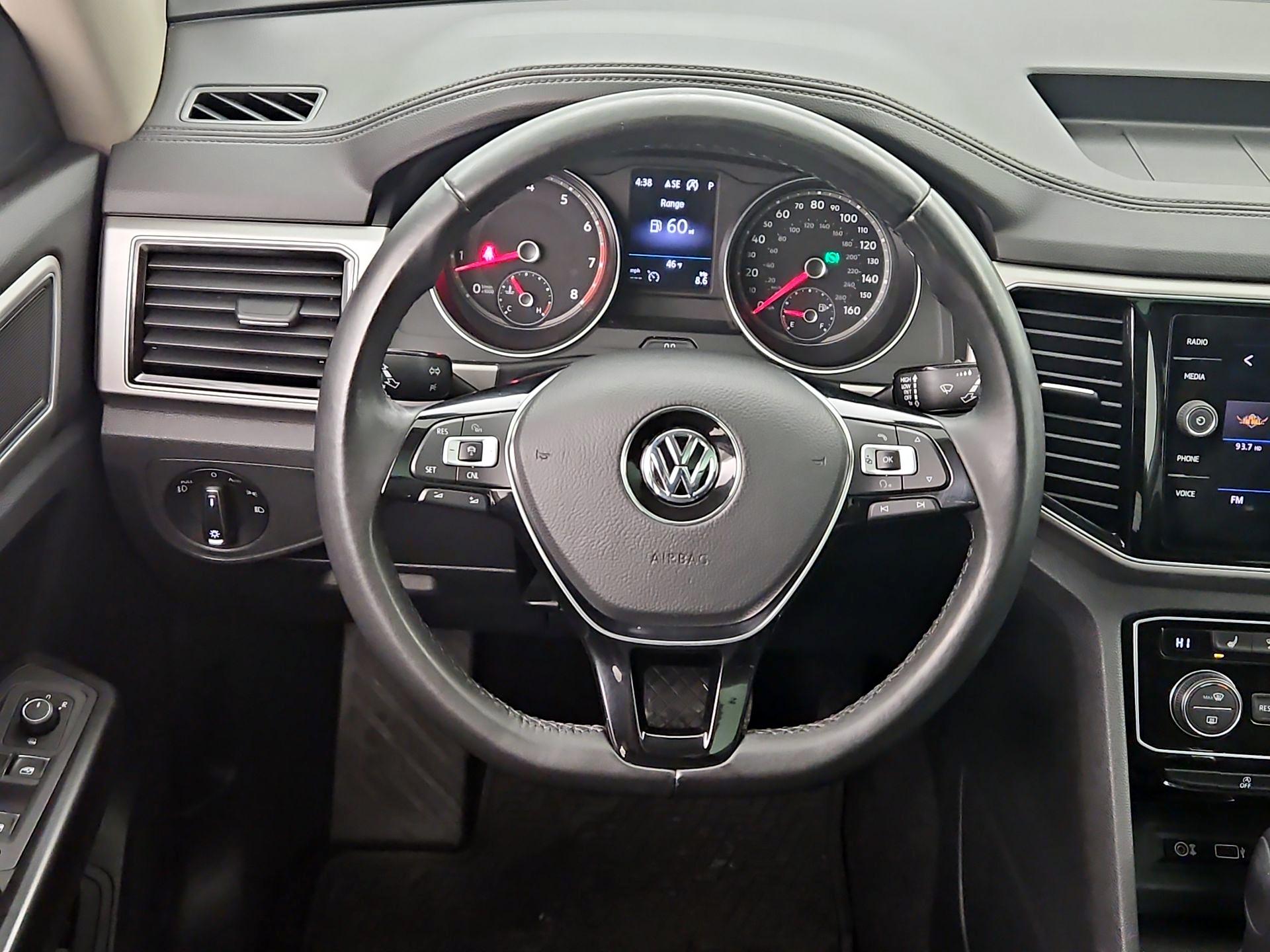 Thumbnail: 2018 Volkswagen Atlas - 10