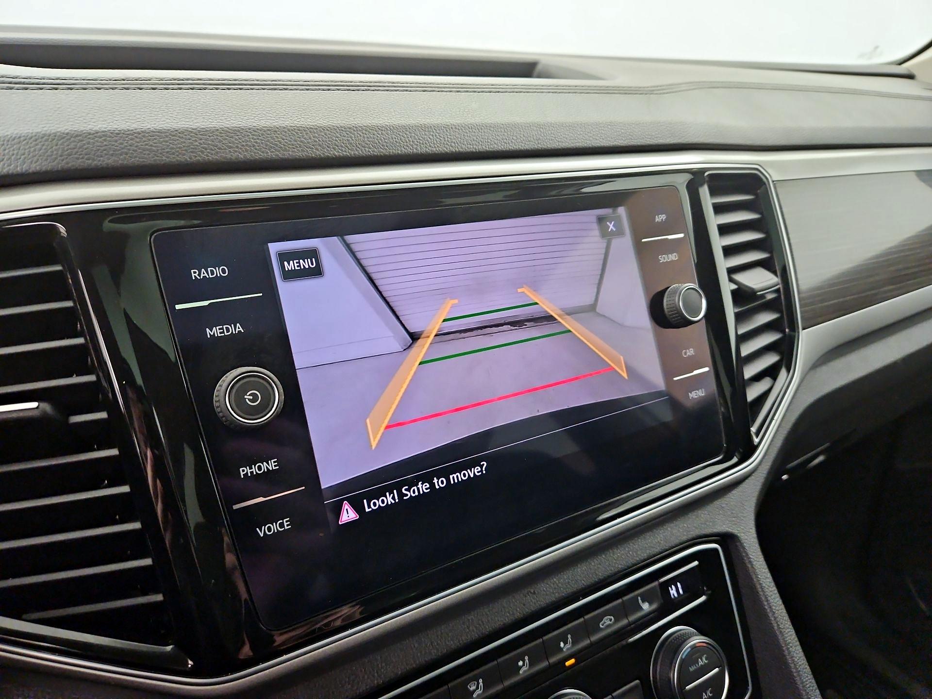 Thumbnail: 2018 Volkswagen Atlas - 14