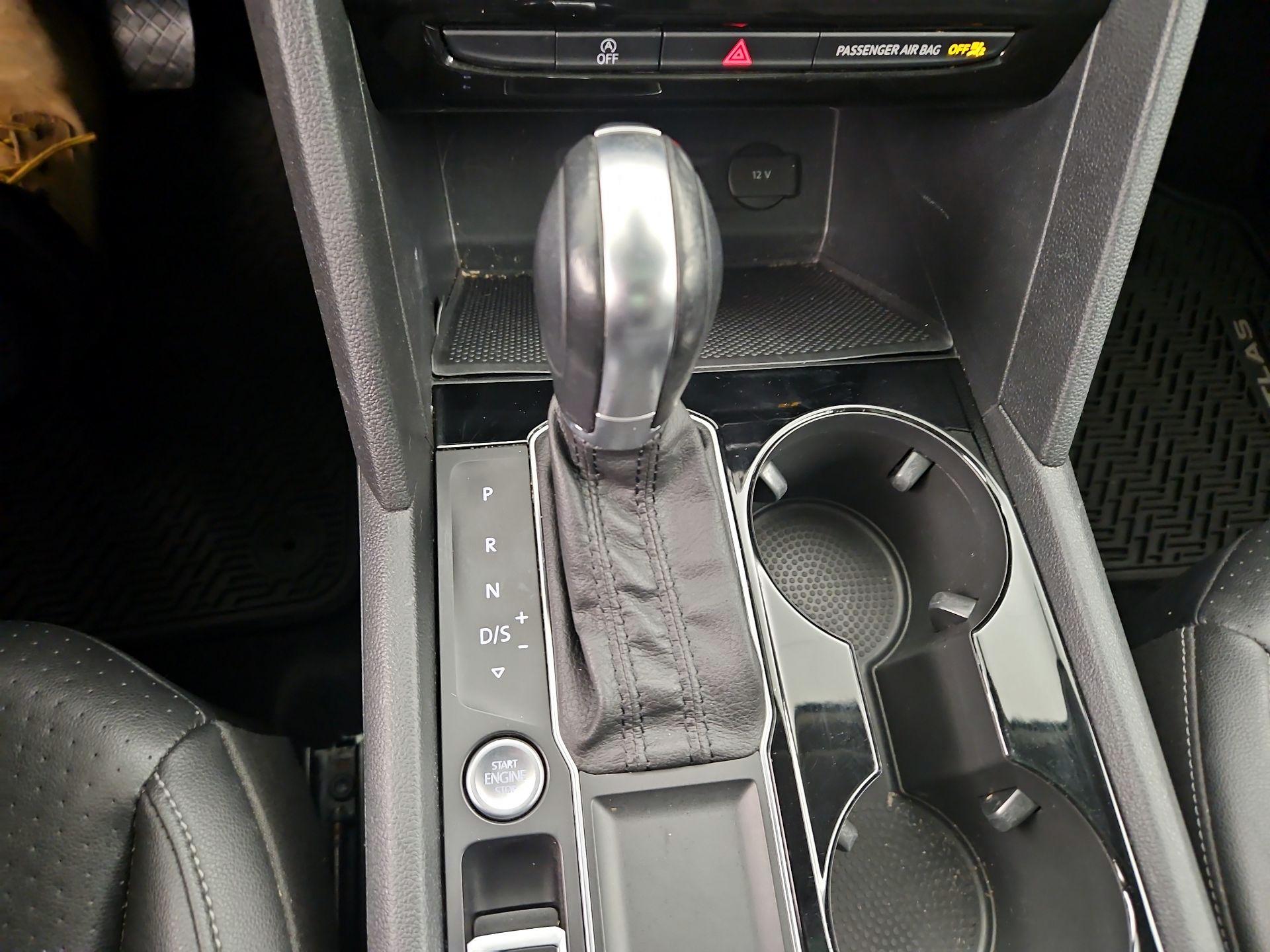 Thumbnail: 2018 Volkswagen Atlas - 17